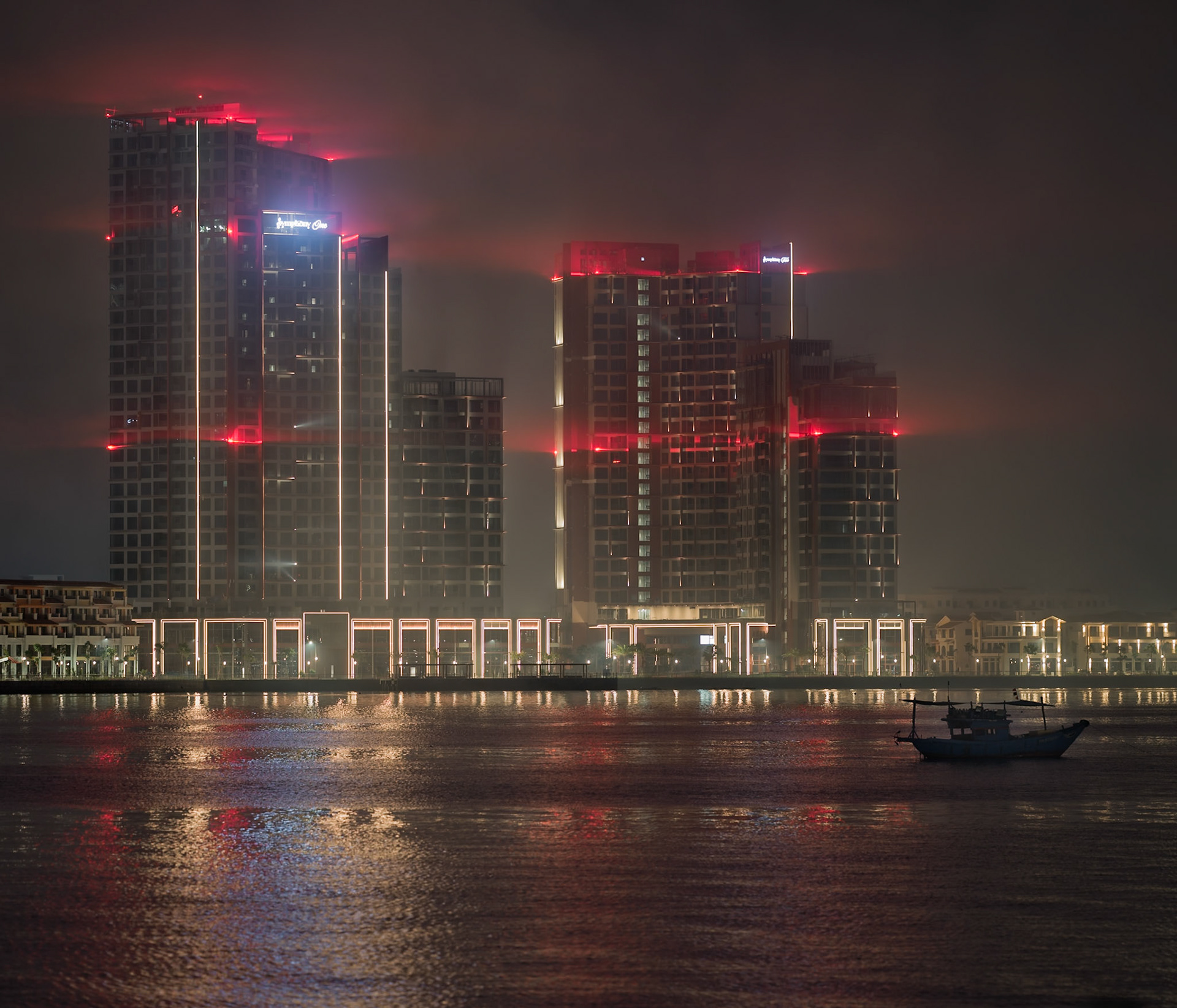 Foggy Night, Hàn River near Thuận Phước Bridge, Đà Nẵng