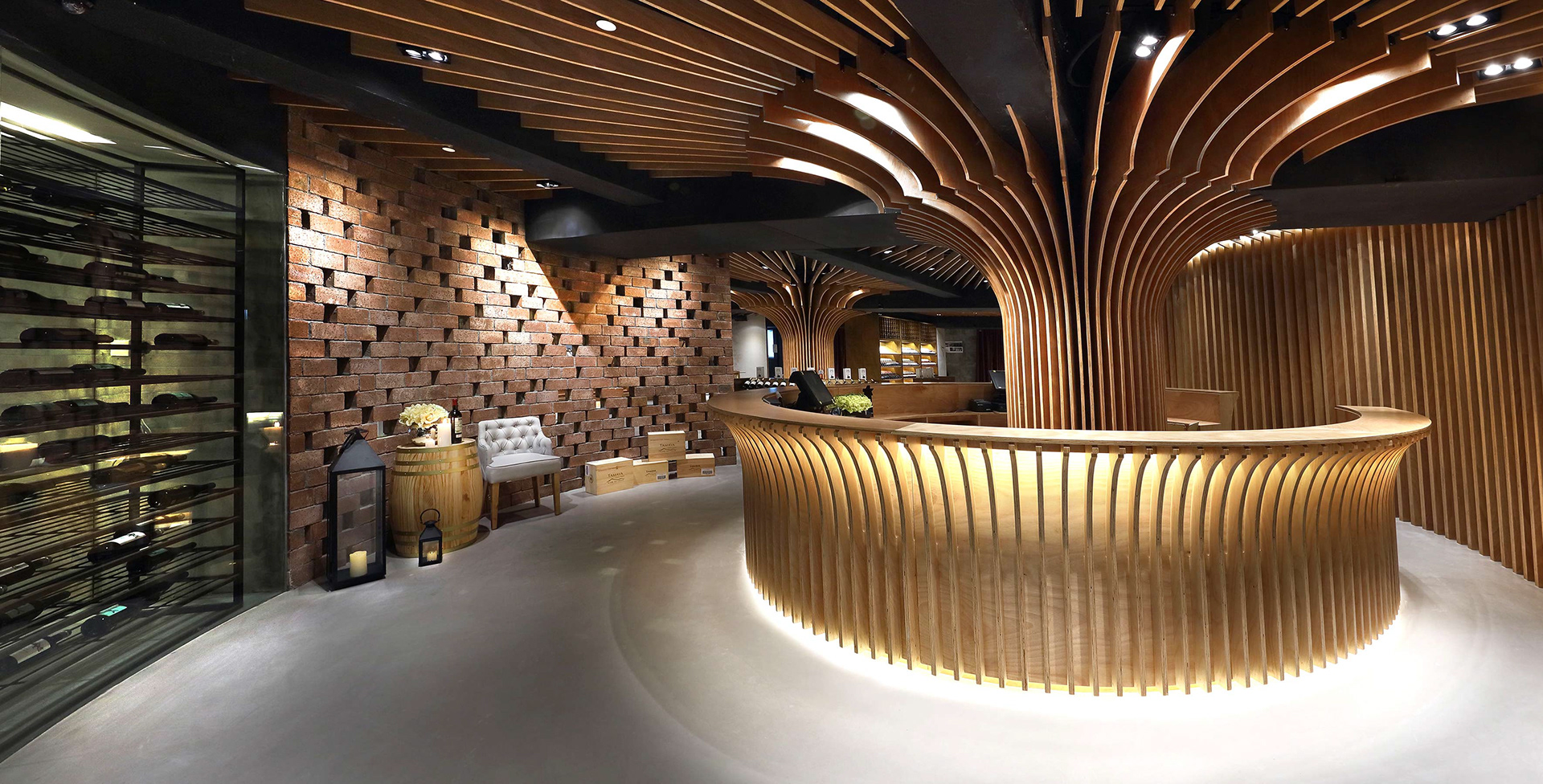 Centre de Vin - Identity Design