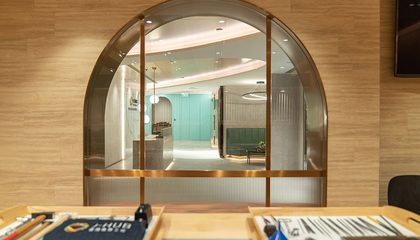 J-hub interior