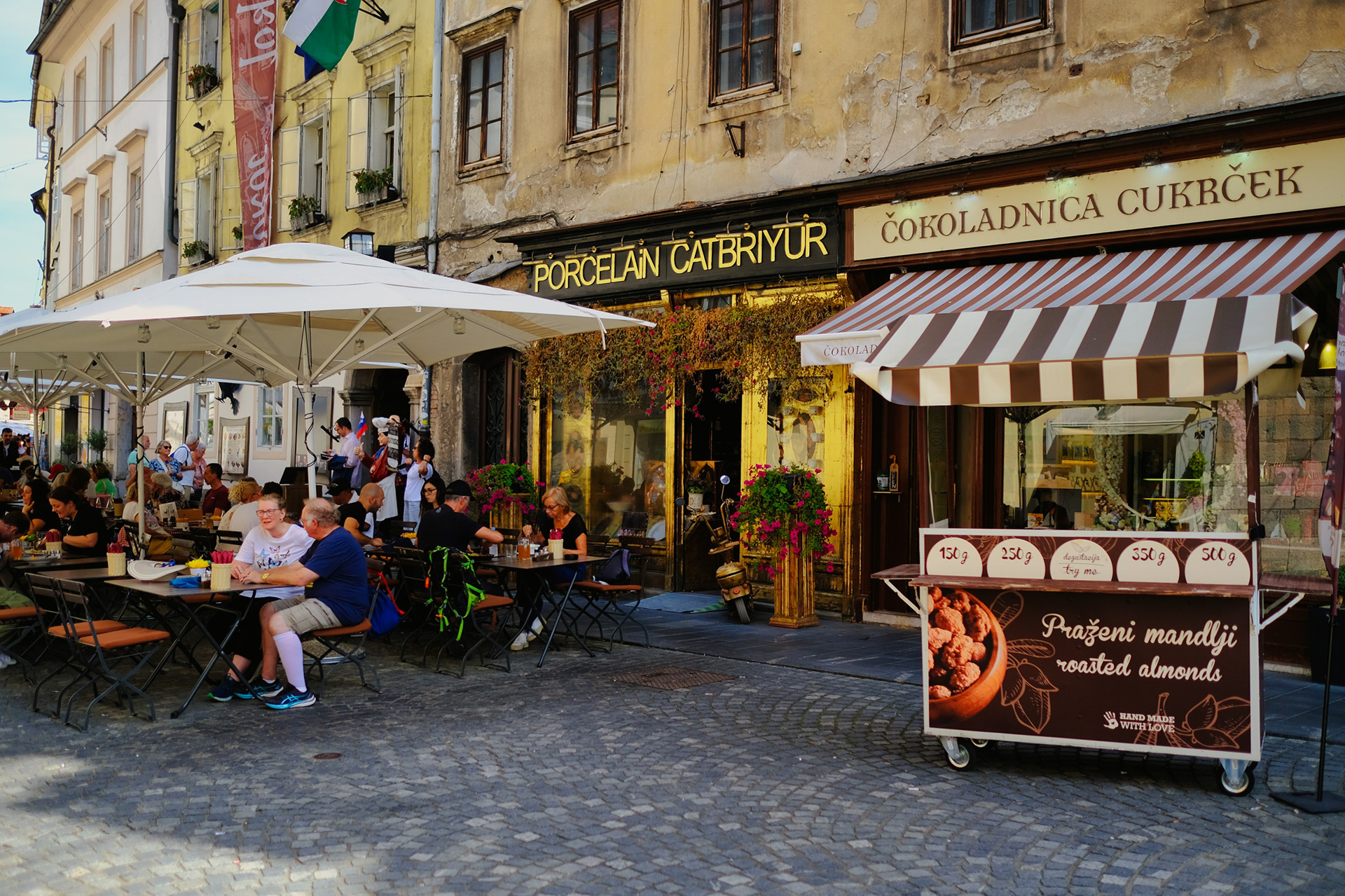 Artisanal shops
