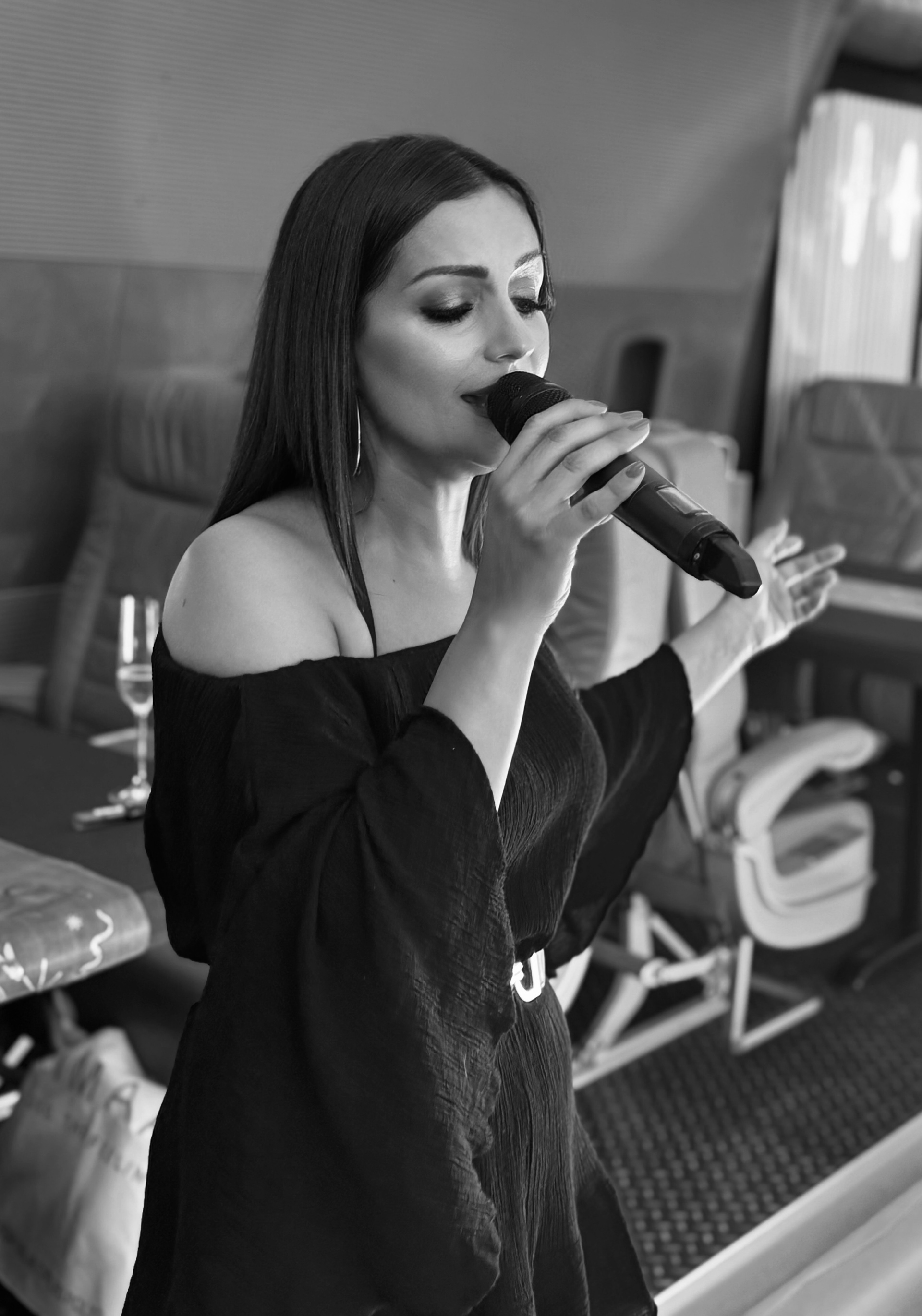 Live Vocals by Mariangela – echte Stimme, echte Präsenz, Gänsehaut-Moment.