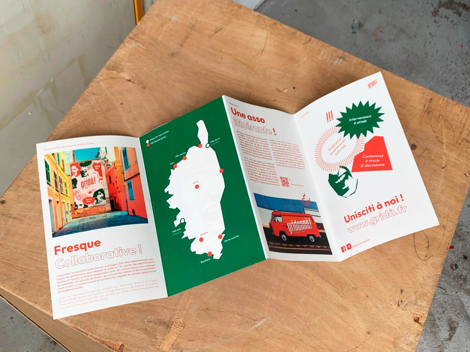 Flyer ouvert