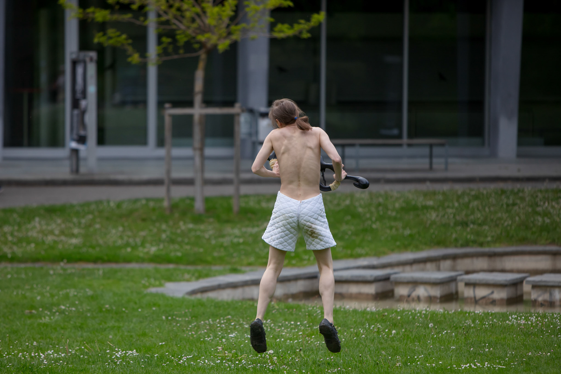 DELICATE PEOPLE – Performance de Ruth Childs et Cécile Bouffard 