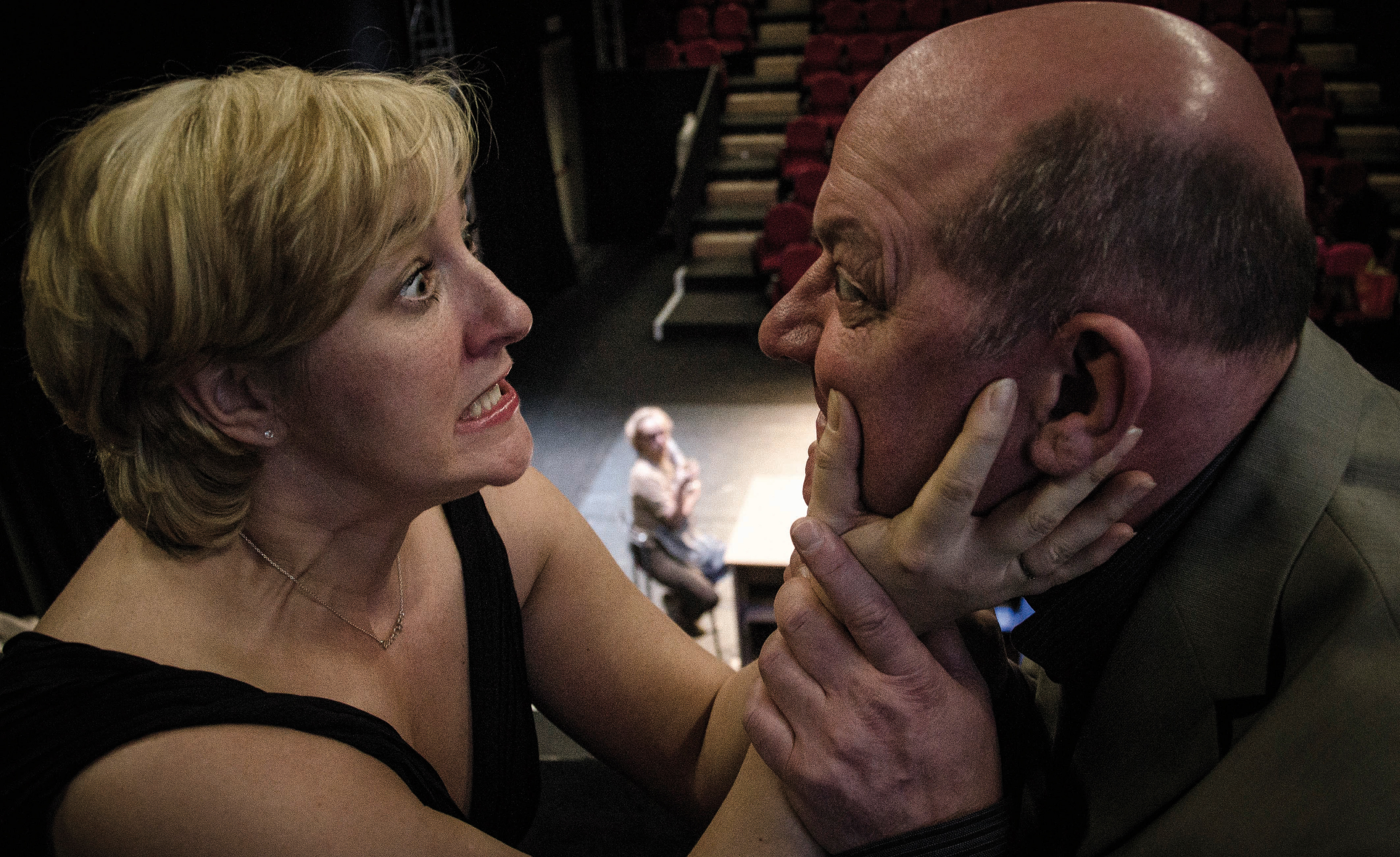 "Vrouw eet man", comedy