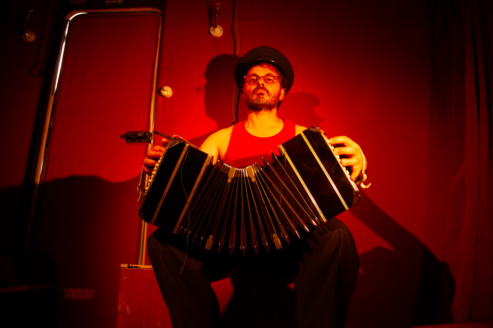 ernest le Carloneon Festival le Chaînon manquant