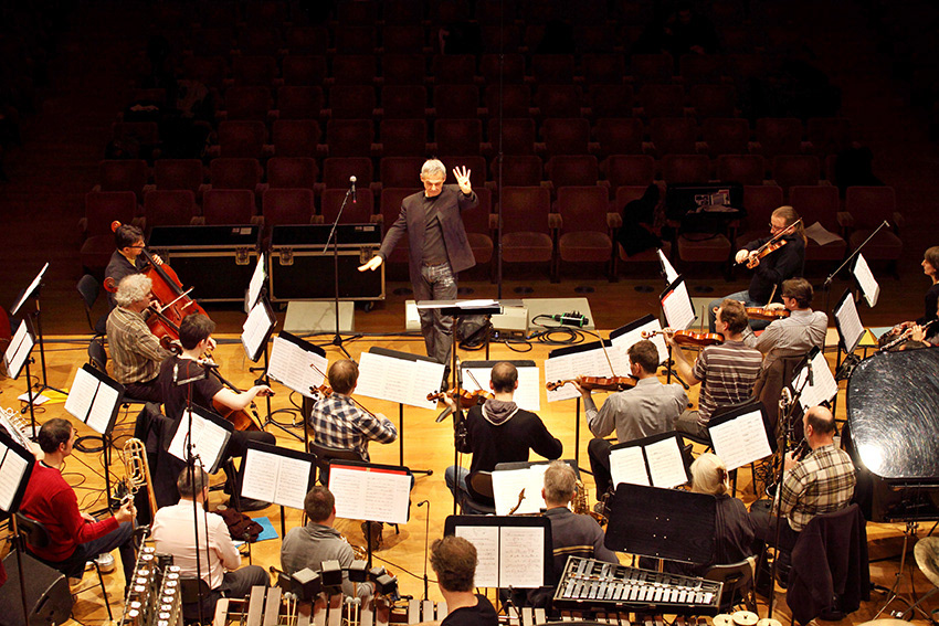 Concert de Orchestral Manoeuvre in the Sound