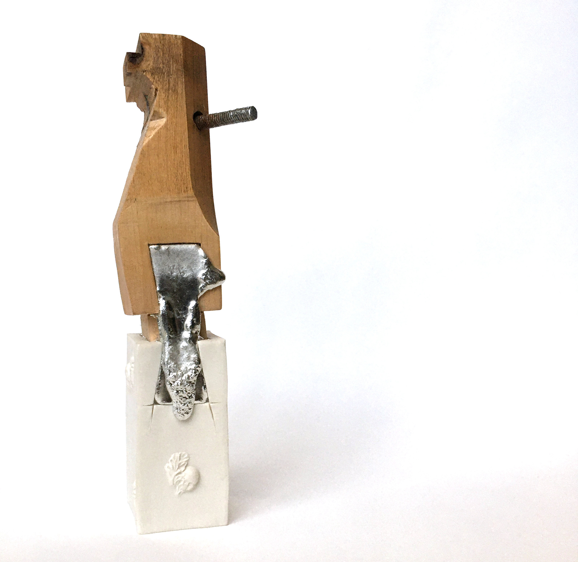 ‘’Widcombe’’ Stacey Pamplin, Clay, Metal, Widcombe, 2020 ‘’An experimental sculpture that explores the integration of porcelain, reclaimed pine and pewter through the application of traditional craft. Sprigging designs are inspired by historic furniture carvings. An interesting contrast between contemporary sculpture and historical craft is presented throughout the work. Joinery techniques are the stage for dialogue between materials. Inspired by the Widcombe Cabinet in Bath's Holburne Museum. ‘’ More of Pamplin’s work can be viewed here: staceypamplin.com @staceypamplin