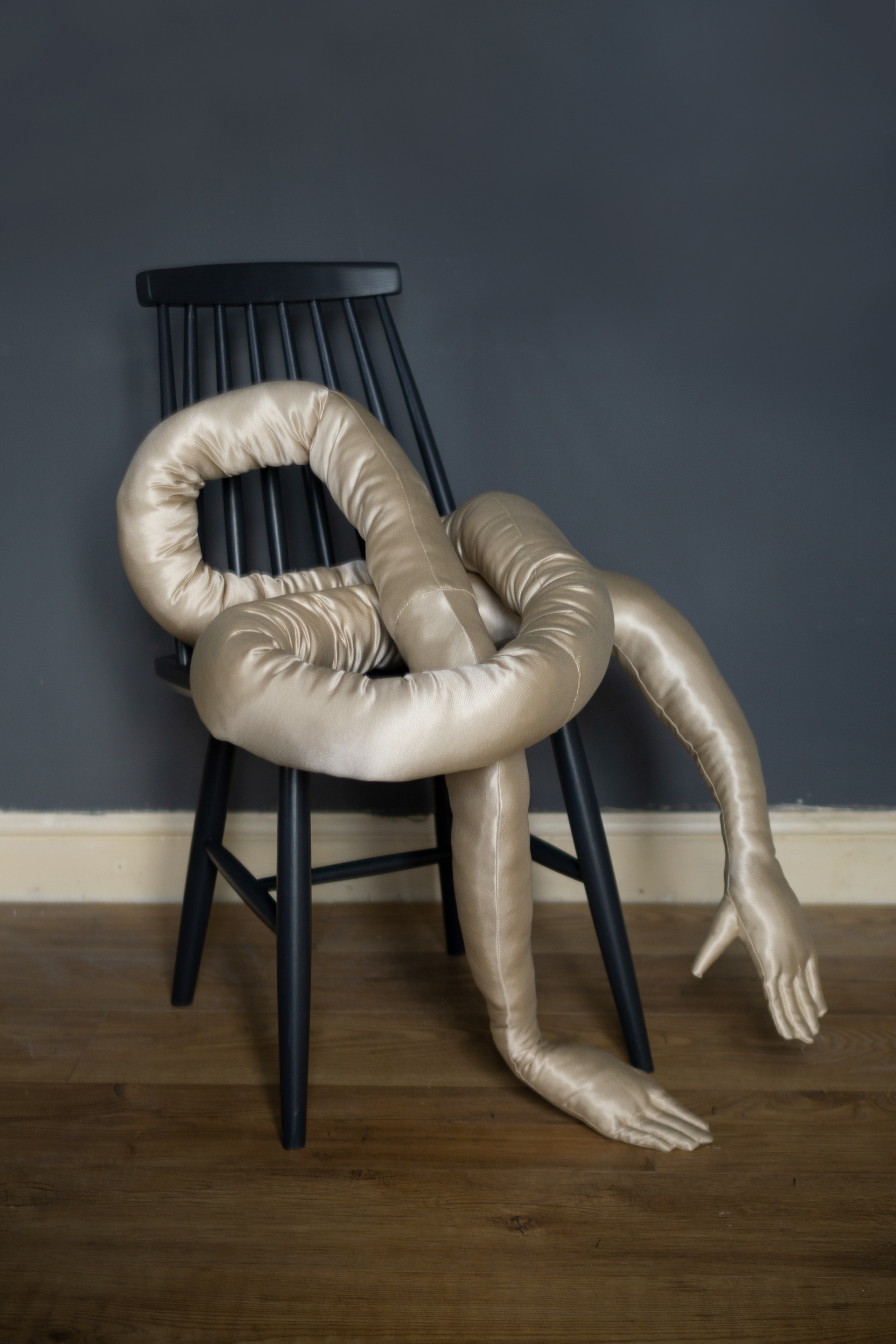 ‘’Escaping the Pull’’ Frances Willoughby, sculpture, 2020 Catastrophic thinking is a behaviour I find myself doing more often than I would like to admit. It is a habit I subconsciously slip into and pull away from, especially now, when there is so much time to contemplate. As the anxiety rises, my insides become entangled, until I recollect my thoughts and reconsider the likelihood of this idea becoming reality. franceswilloughby.com Instagram: @frances.willoughby.art