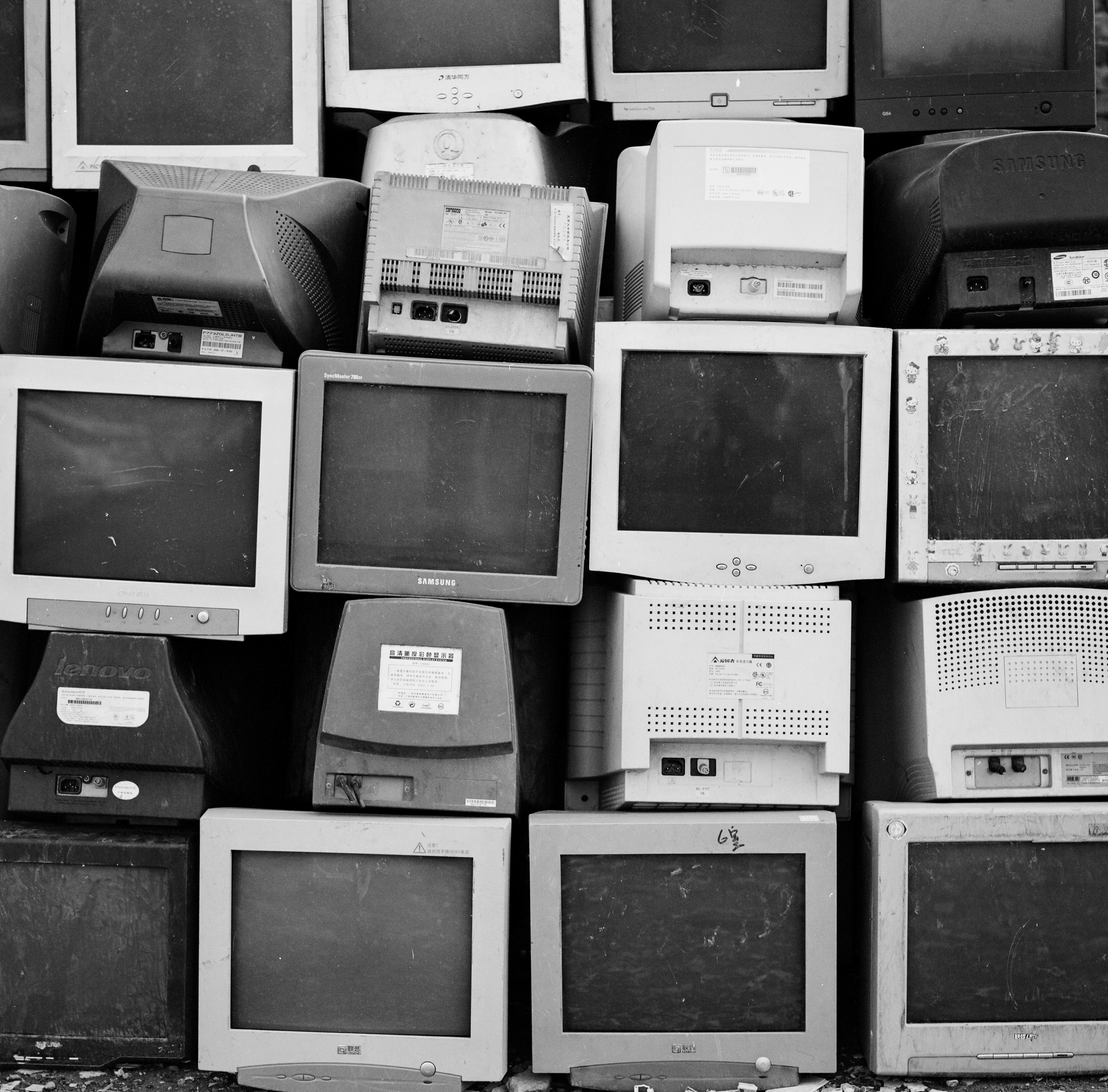  “The Garbage” Jenny Ping Lam Lin, Film photography, 2026 “In this series, the term "garbage," often belittled and misunderstood, serves as the central theme. It acts as a medium and metaphor for the upper-level suppression experienced during growth, encompassing oppression from parents, educational institutions, industry power, and societal values. In the educational culture of China, being labeled as garbage can render all efforts worthless. Many Asian students, under intense mental pressure from an early age, go to extreme lengths to prove their worth. The focus on electronic waste in landfills highlights how the orderly arrangement of discarded screens and machines resembles a graduation photo. Just as graduates face uncertainties and challenges after their studies, these discarded items wait to be discovered or recognized for their value. The confusion and pessimism about the future reflect the societal labeling that young people endure today.” @Jason_liiin 