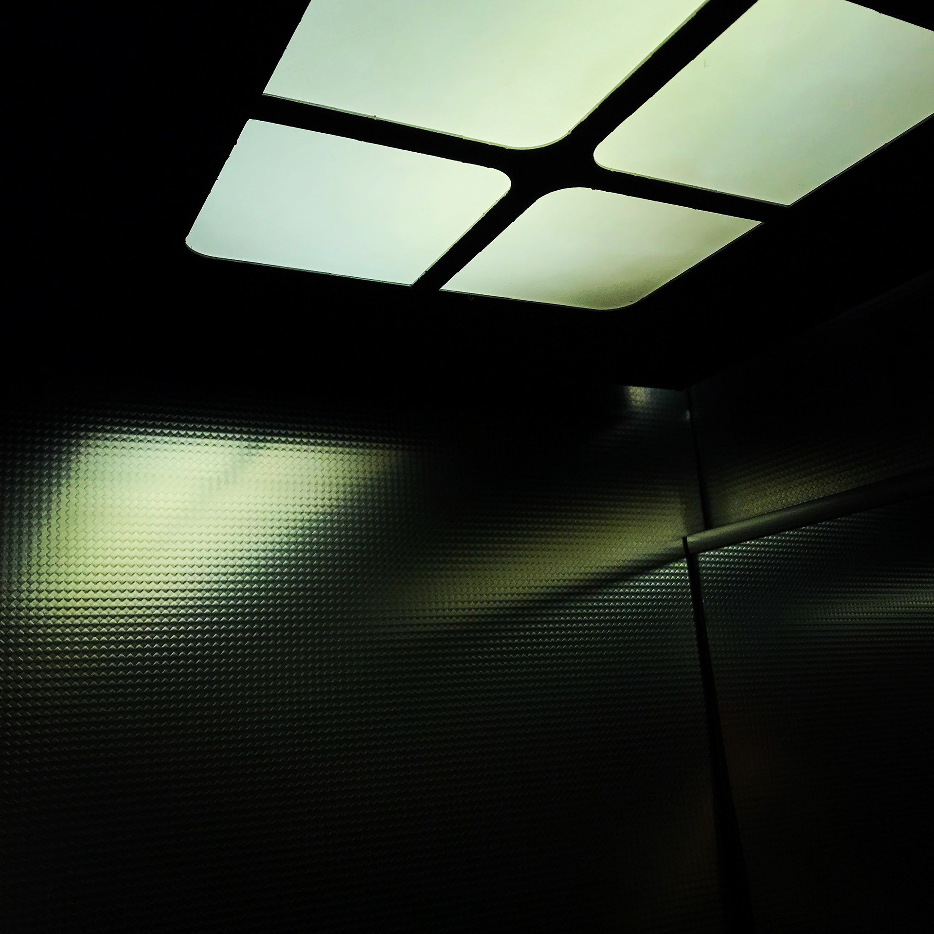 Elevator (photograph), 2018