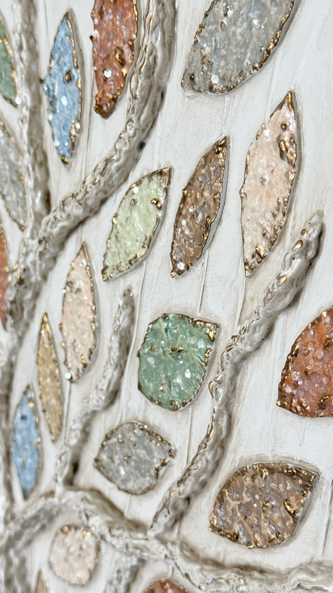 Soft hues and gentle sparkle.