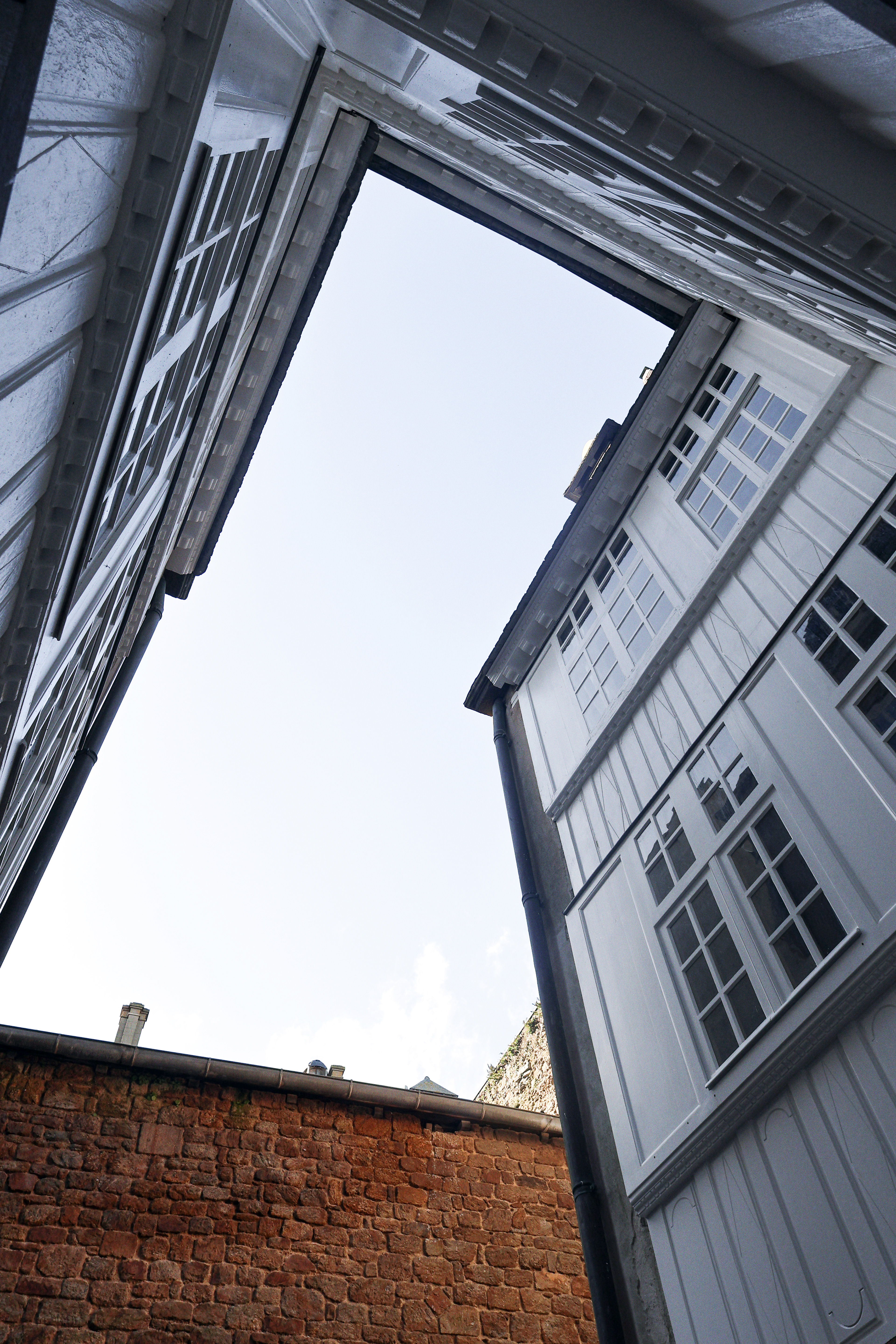 Cour et contexte