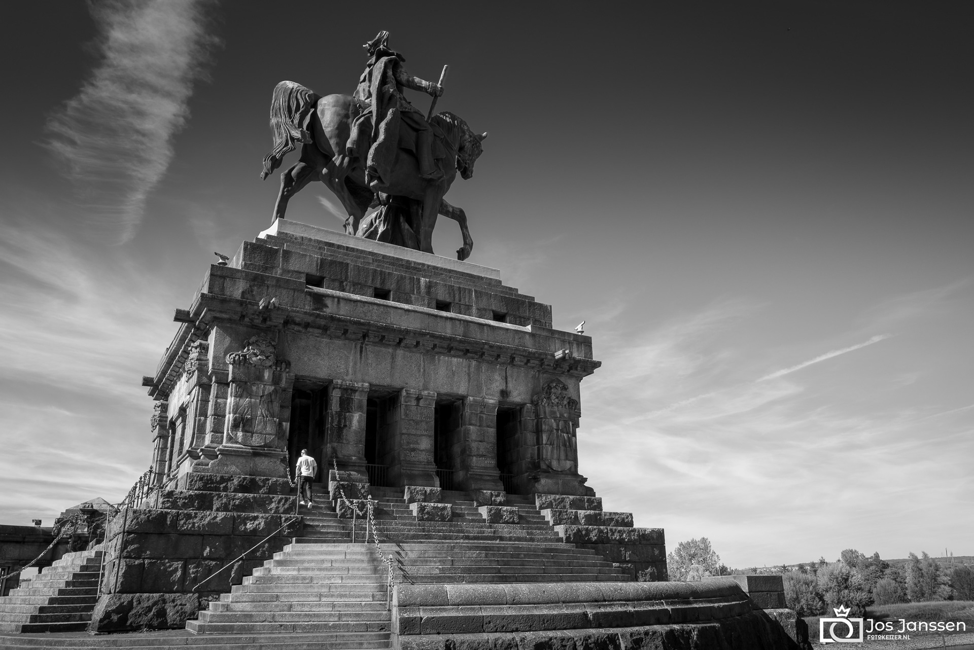 Standbeeld van keizer Wilhelm I op Deutsches Eck, Koblenz (Leica Q2 Monochrome)