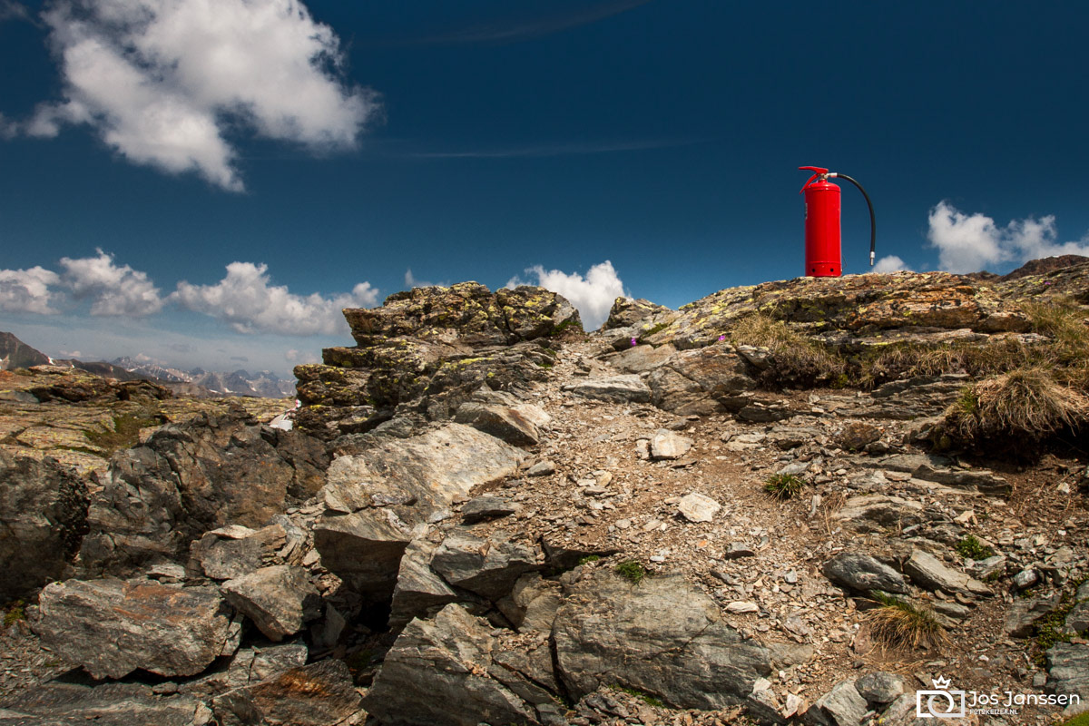 Brandblusser op Stelvio. (Sony A7II)