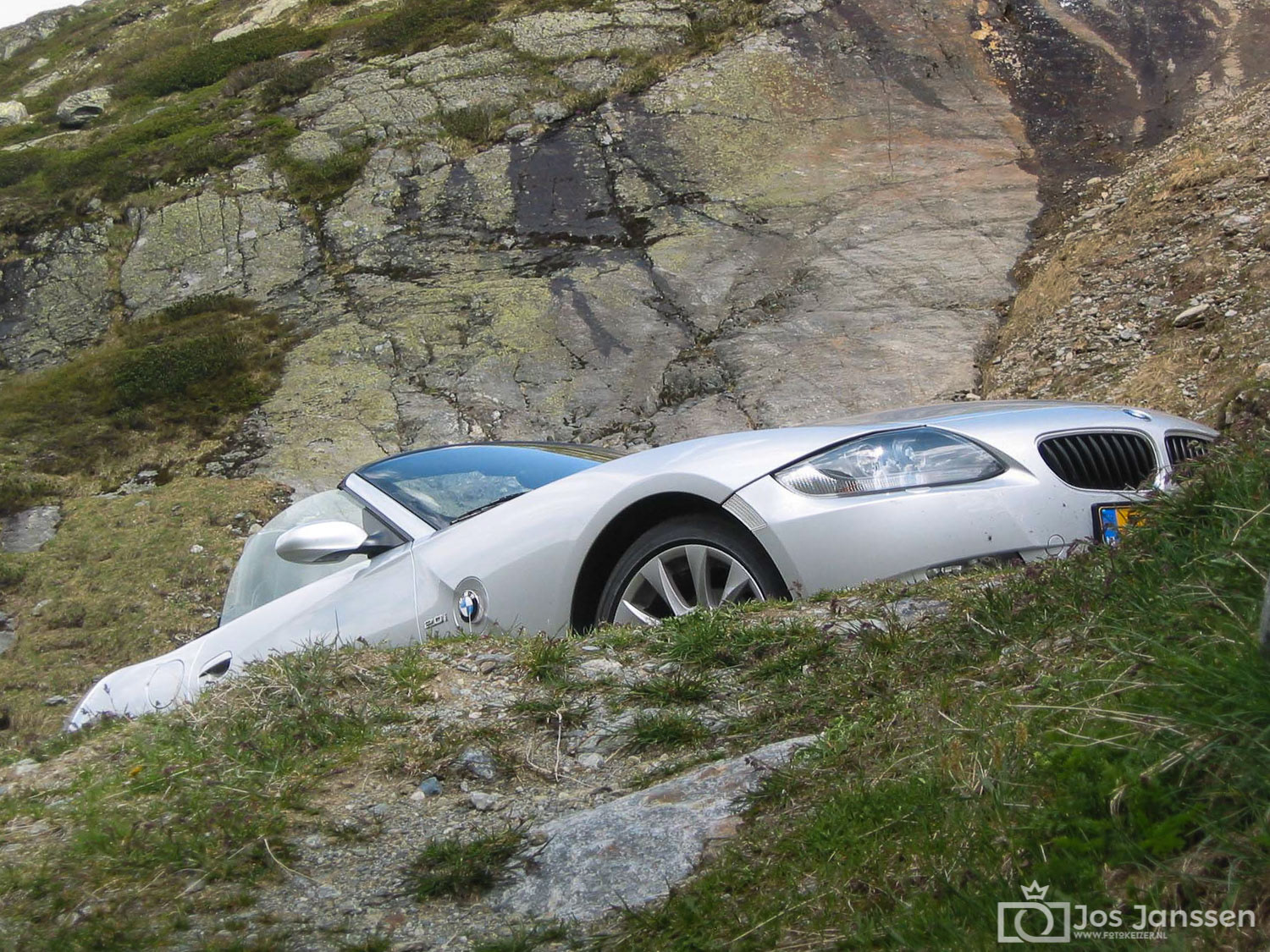 BMW Z4 in de bergen (Canon S40)