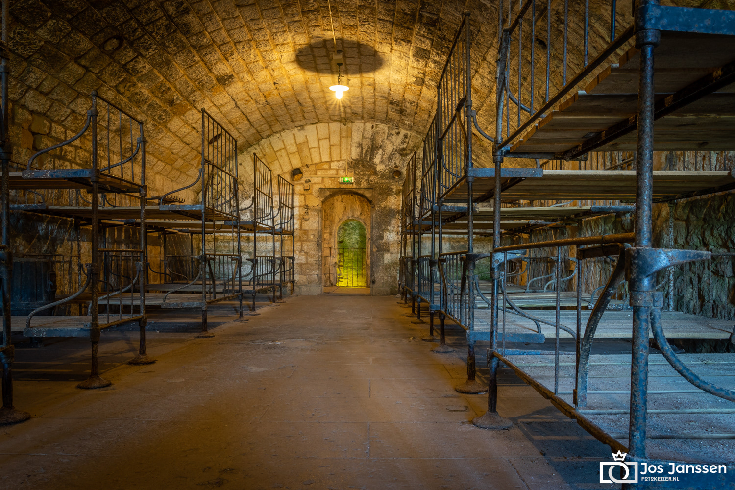 Slaapzaal van fort de Douaumont (Sony A7III)