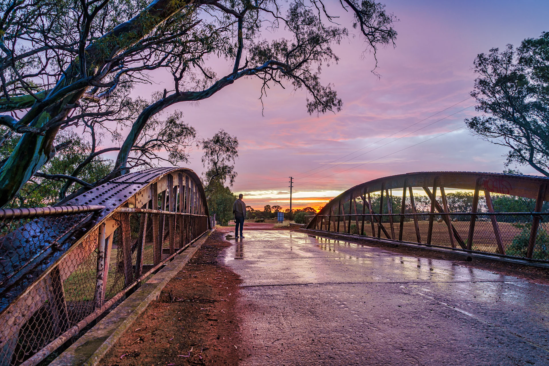 This bridge in Baklaklava is one of 5 built in South Australia in around 1880 with metal bowstring trusses. It was heritage listed in 1995.