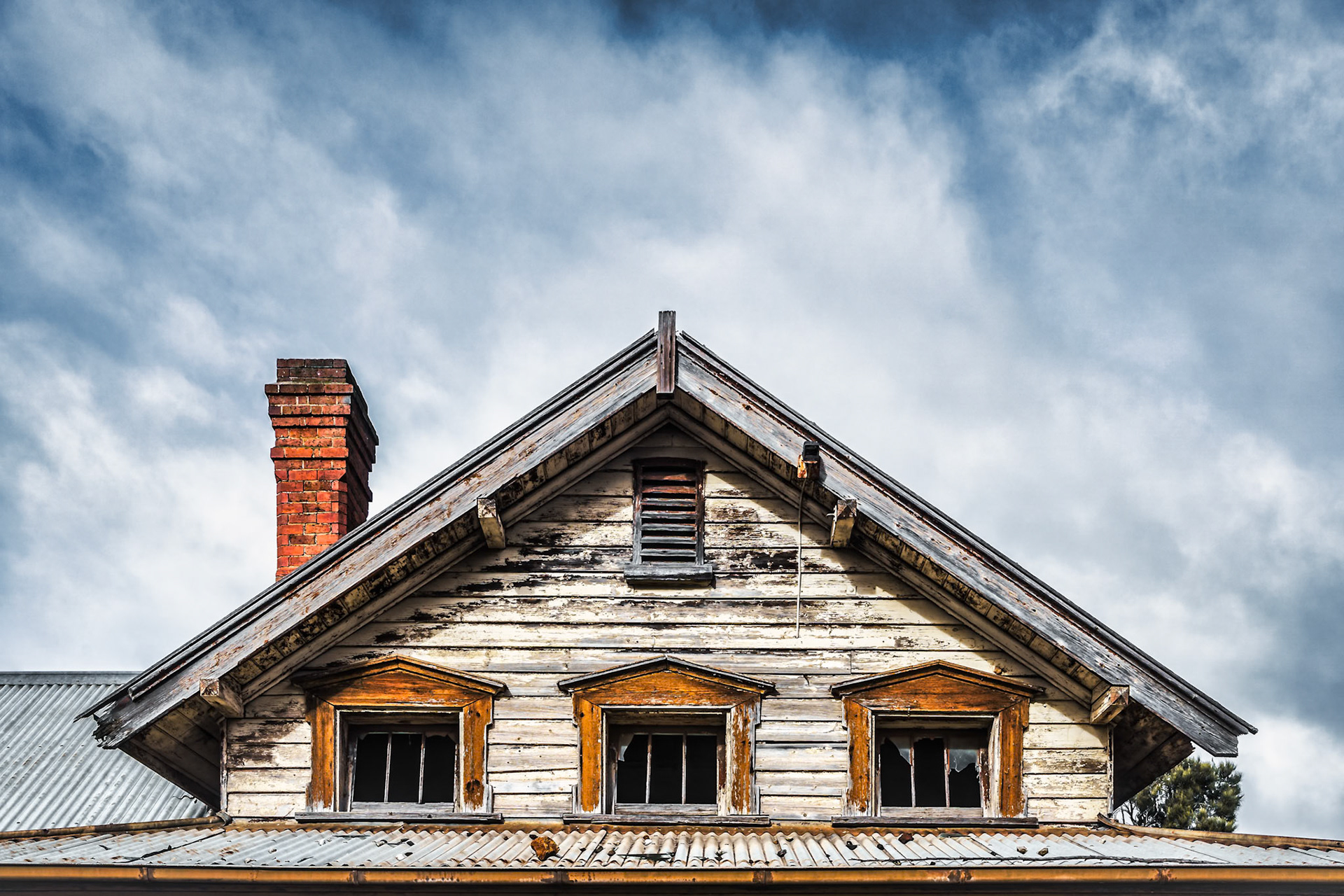 This house is in ruins- left to the elements in rural Victoria.