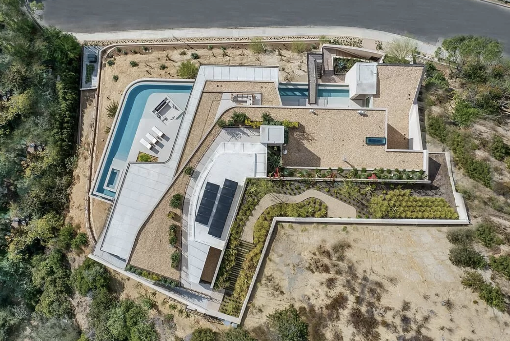 Project in the Hollywood Hills that I worked on planting plans and CD sets for.