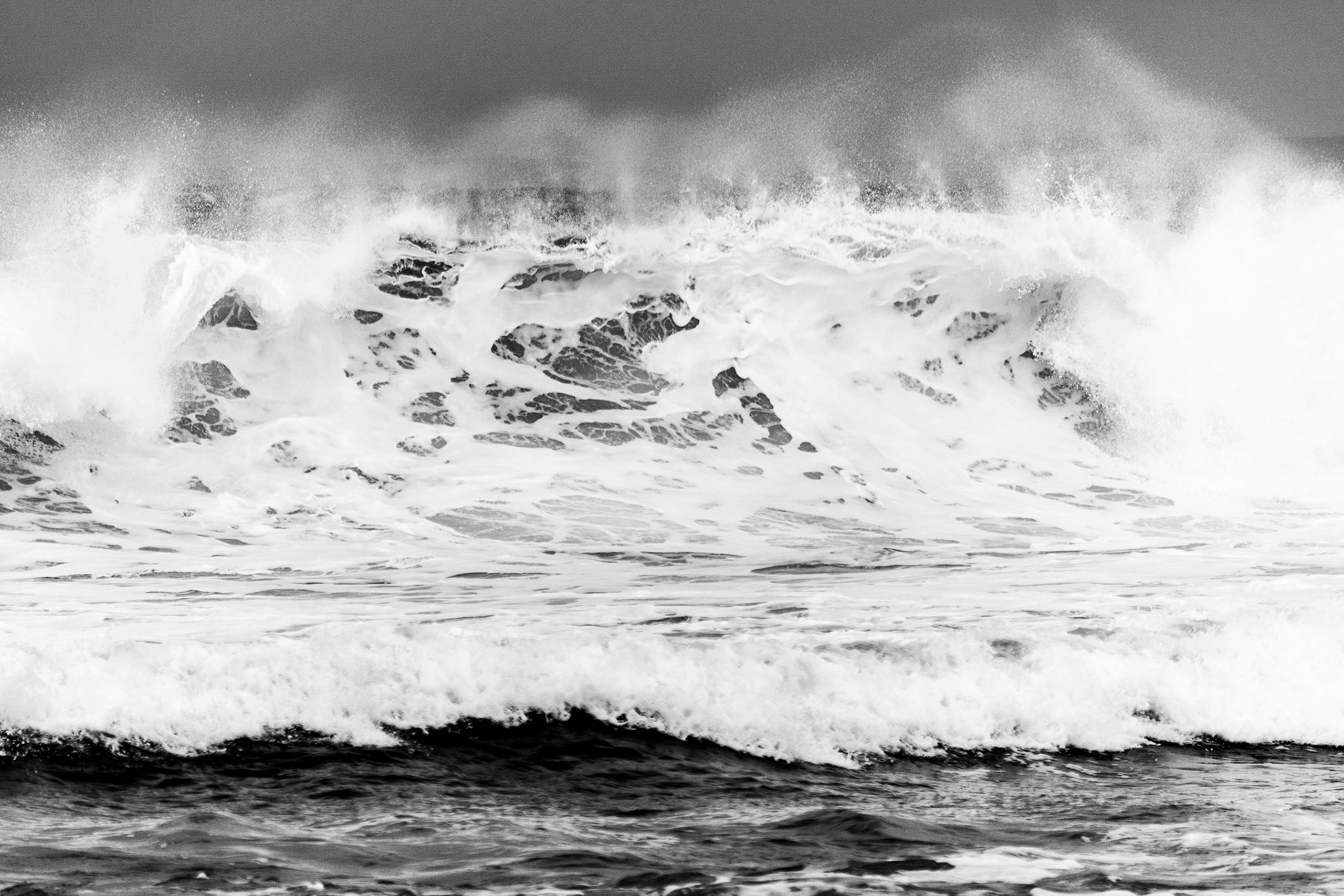 Mono waves