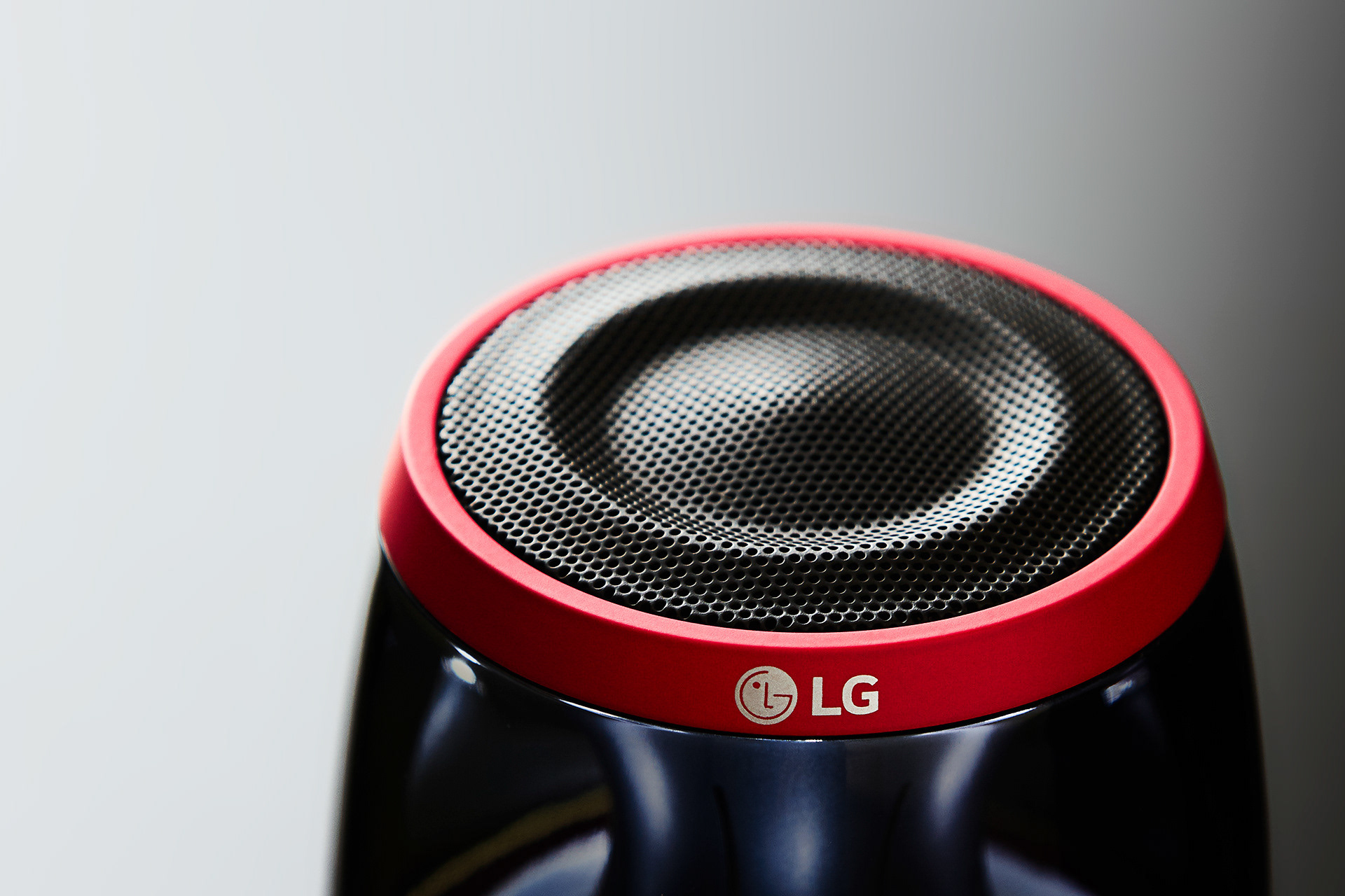 LG