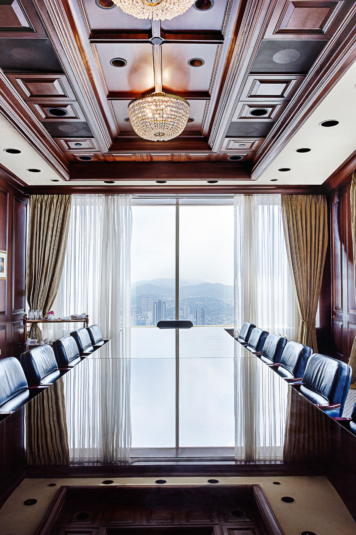 BANKERS CLUB