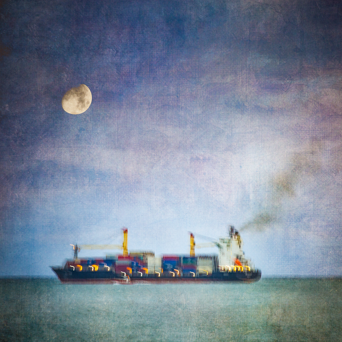 MoonLight Sailing