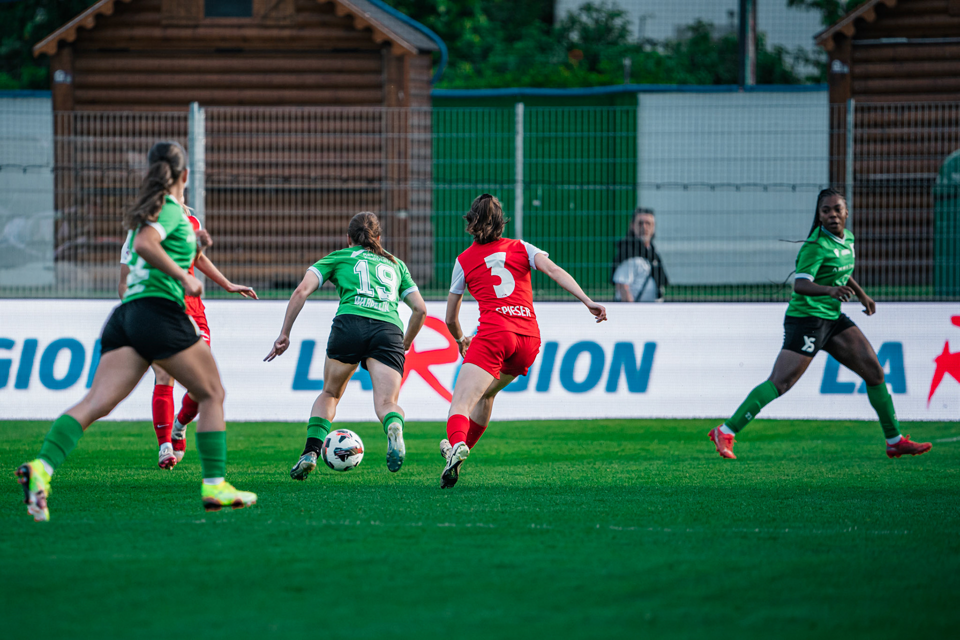 Yverdon Sport FC et FC Rapperswil-Jona au Stade Municipal. (Christian António/LibsVisuals.com)