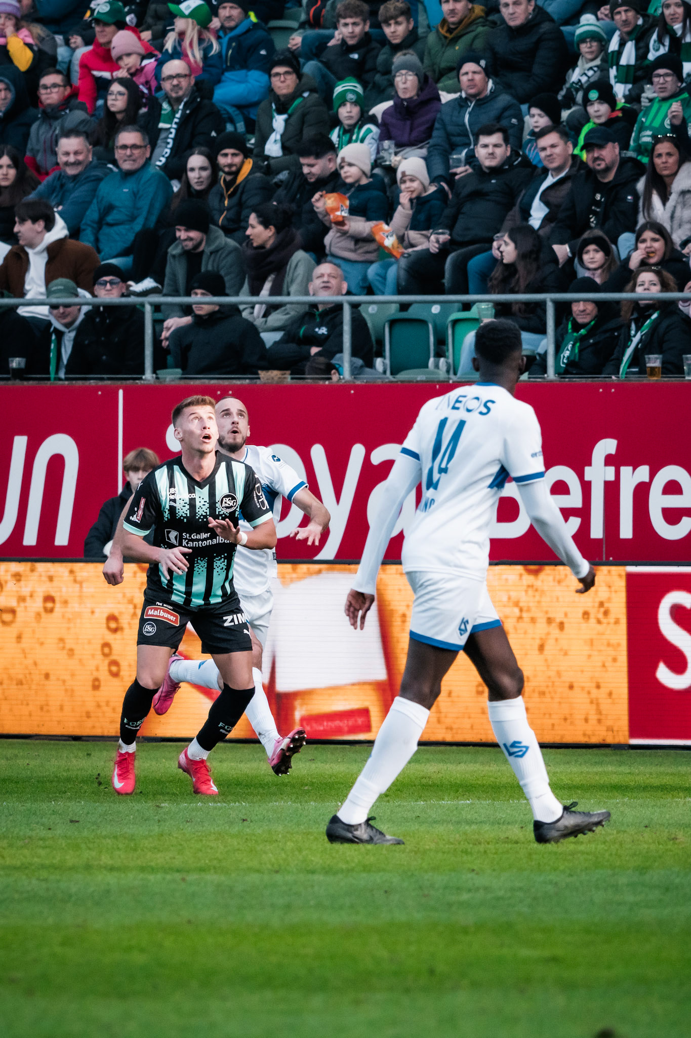 FC Saint-Gall 1879 et Lausanne-Sport FC au Kybunpark. (Christian António/LibsVisuals.com)