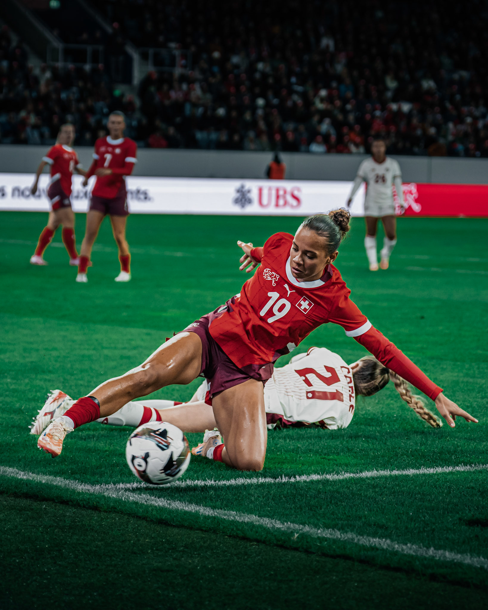 Match international opposant l’équipe nationale féminine de Suisse à l’équipe du Canada à la swissporarena, Luzern. (Christian António/LibsVisuals.com)