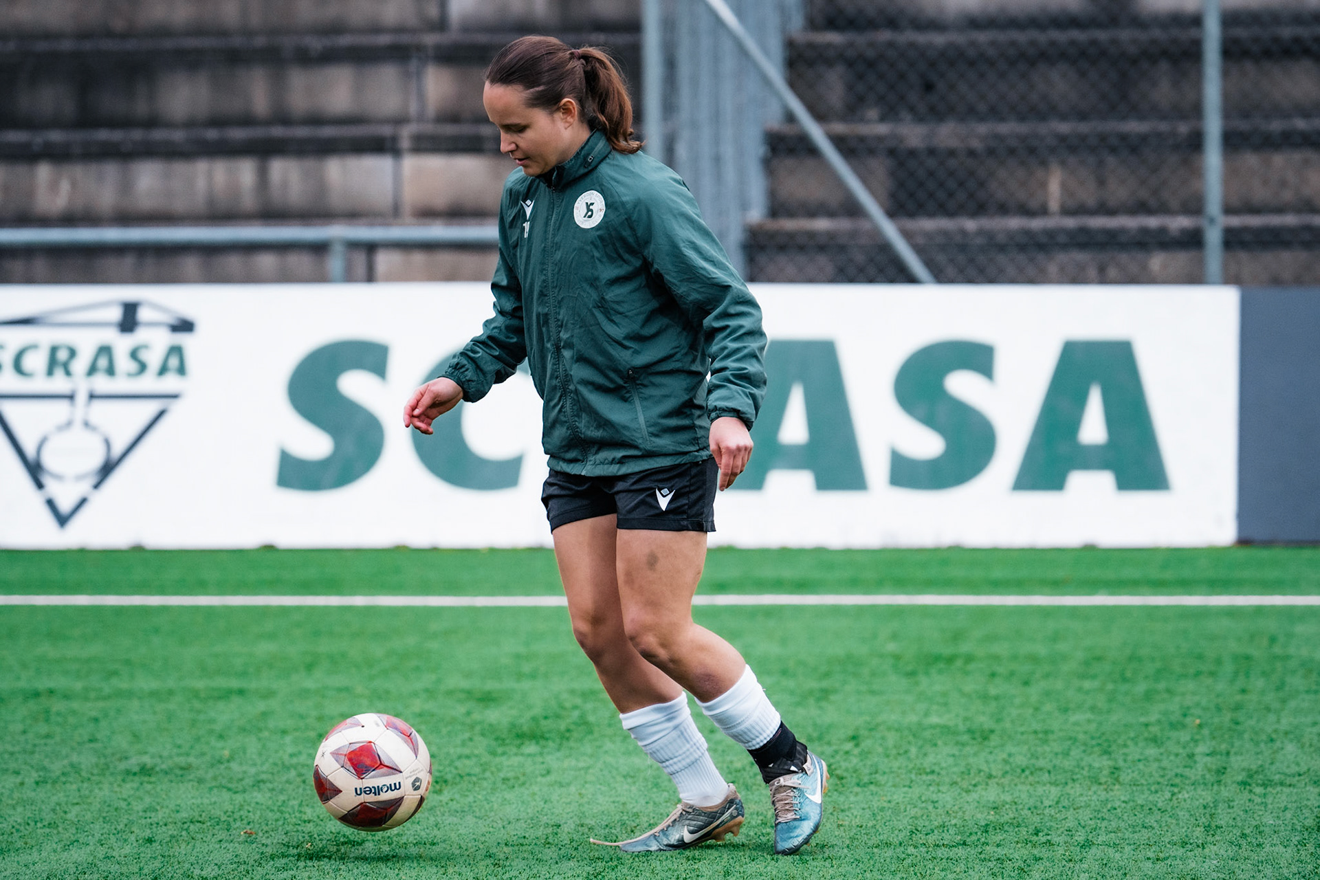 Etoile Carouge FC et Yverdon Sport FC au  Stade de la Fontenette (Christian António/LibsVisuals.com)