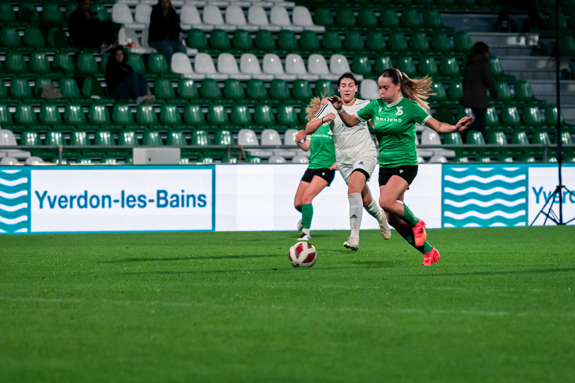 Ligue nationale B Féminine Yverdon Sport FC - Etoile Carouge FC