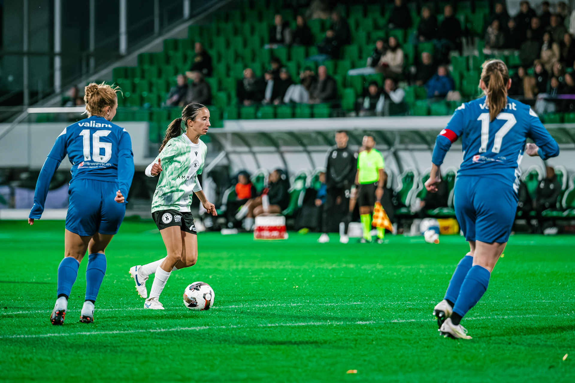 Match championnat LNB féminine opposant Yverdon Sport FC et FC Oerlikon/Polizei ZH 1 au Stade Municipal. (Christian António/LibsVisuals.com)