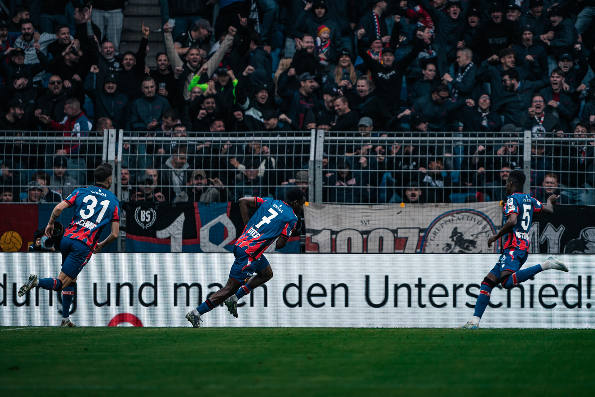 FC Basel 1893 et Yverdon Sport FC au St. Jakob-Park. (Christian António/LibsVisuals.com)