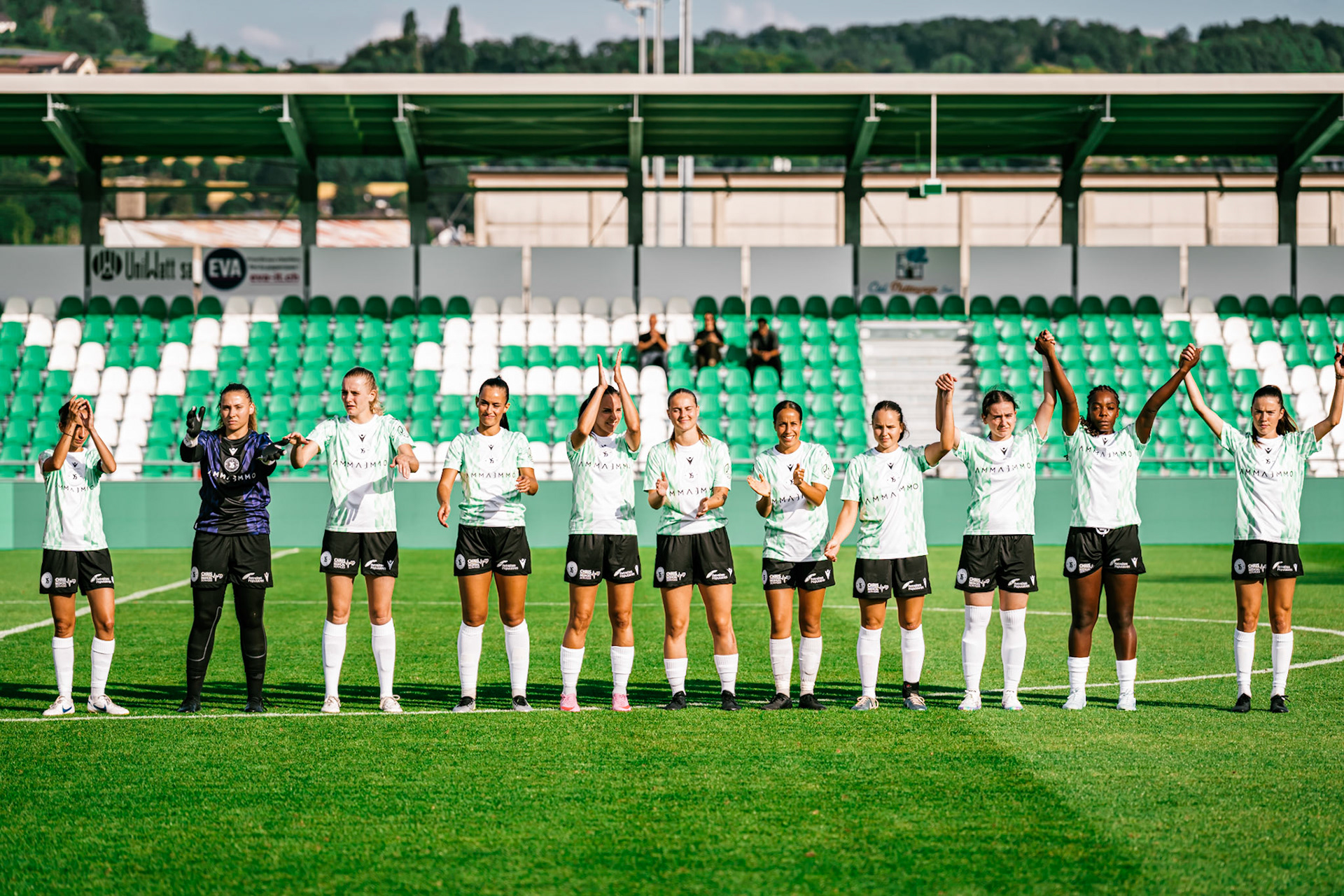 Match championnat LNB féminine opposant Yverdon Sport FC et FC Schlieren au Stade Municipal. (Christian António/LibsVisuals.com)