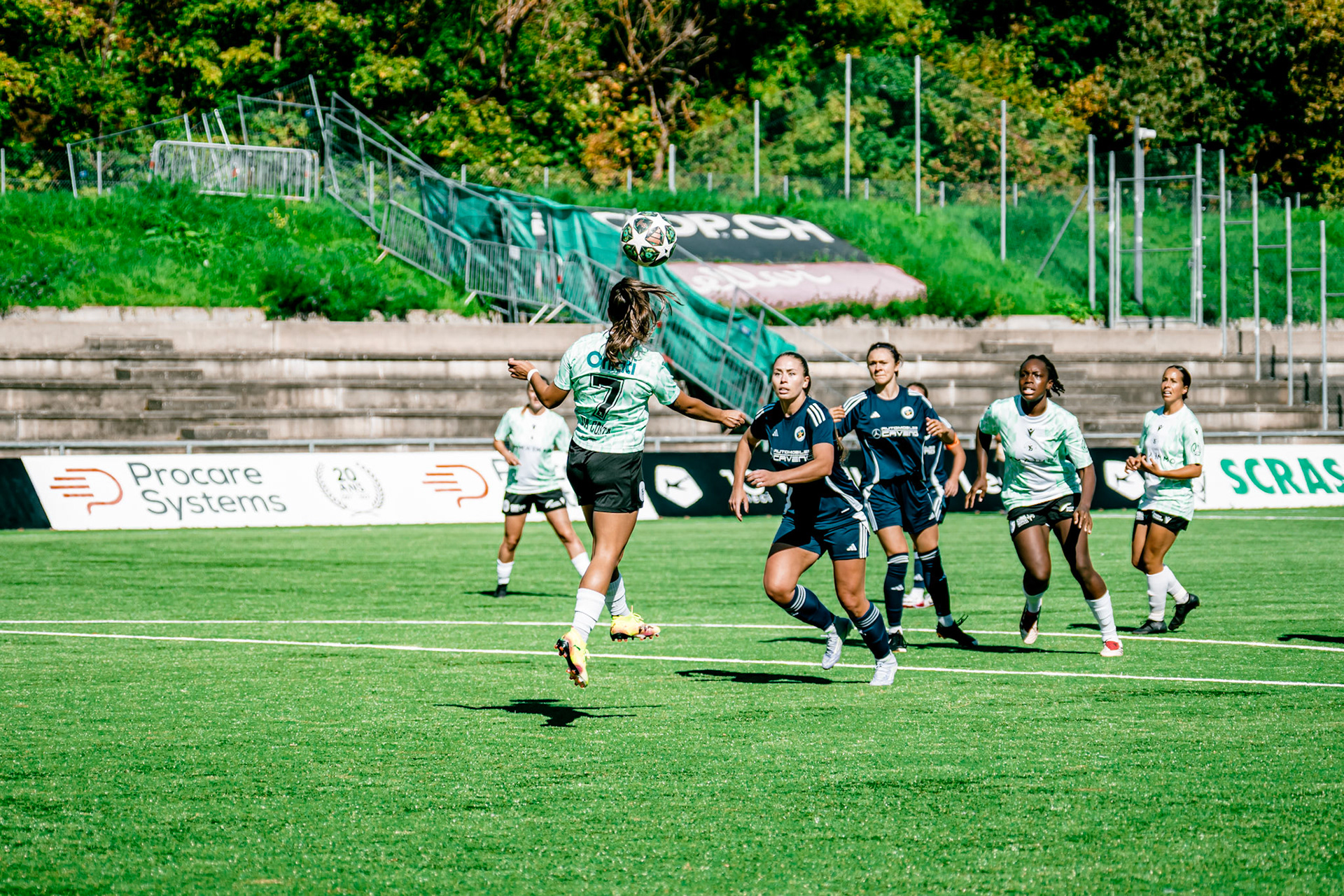 Match de championnat LNB (féminine) opposant l’Etoile Carouge FC à Yverdon Sport FC au Stade de la Fontenette à Carouge. (Christian António/LibsVisuals.com)