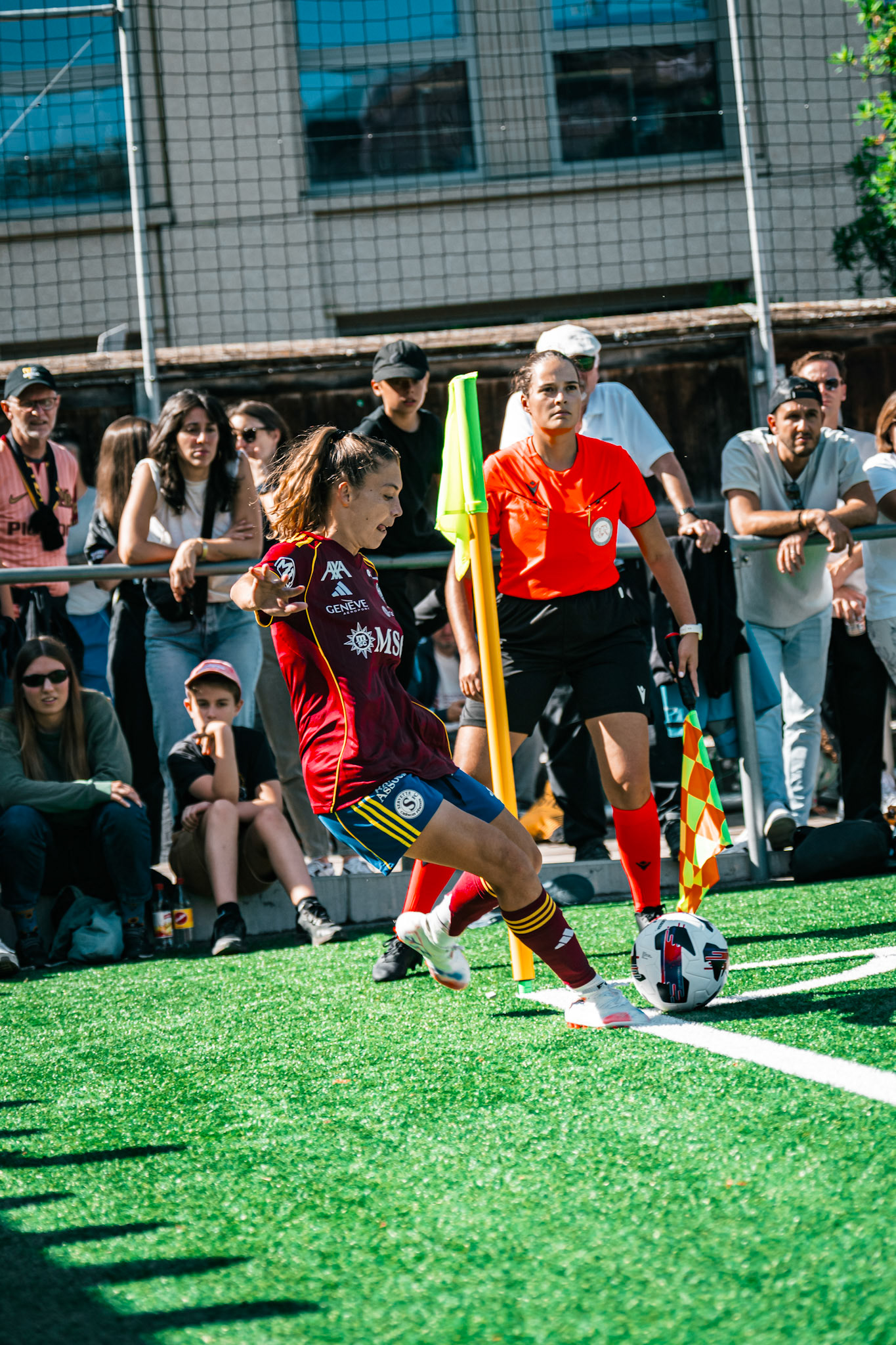 Match de l’AXA Women’s Super League opposant BSC YB Frauen et Servette FC Chênois Féminin au Spitalacker (Kunstrasenfeld), Bern. (Christian António/LibsVisuals.com)