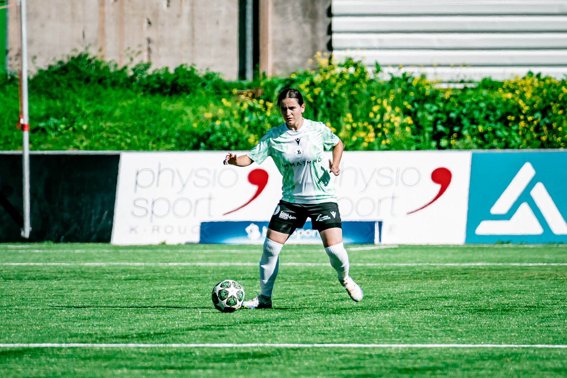 Match de championnat LNB (féminine) opposant l’Etoile Carouge FC à Yverdon Sport FC au Stade de la Fontenette à Carouge. (Christian António/LibsVisuals.com)