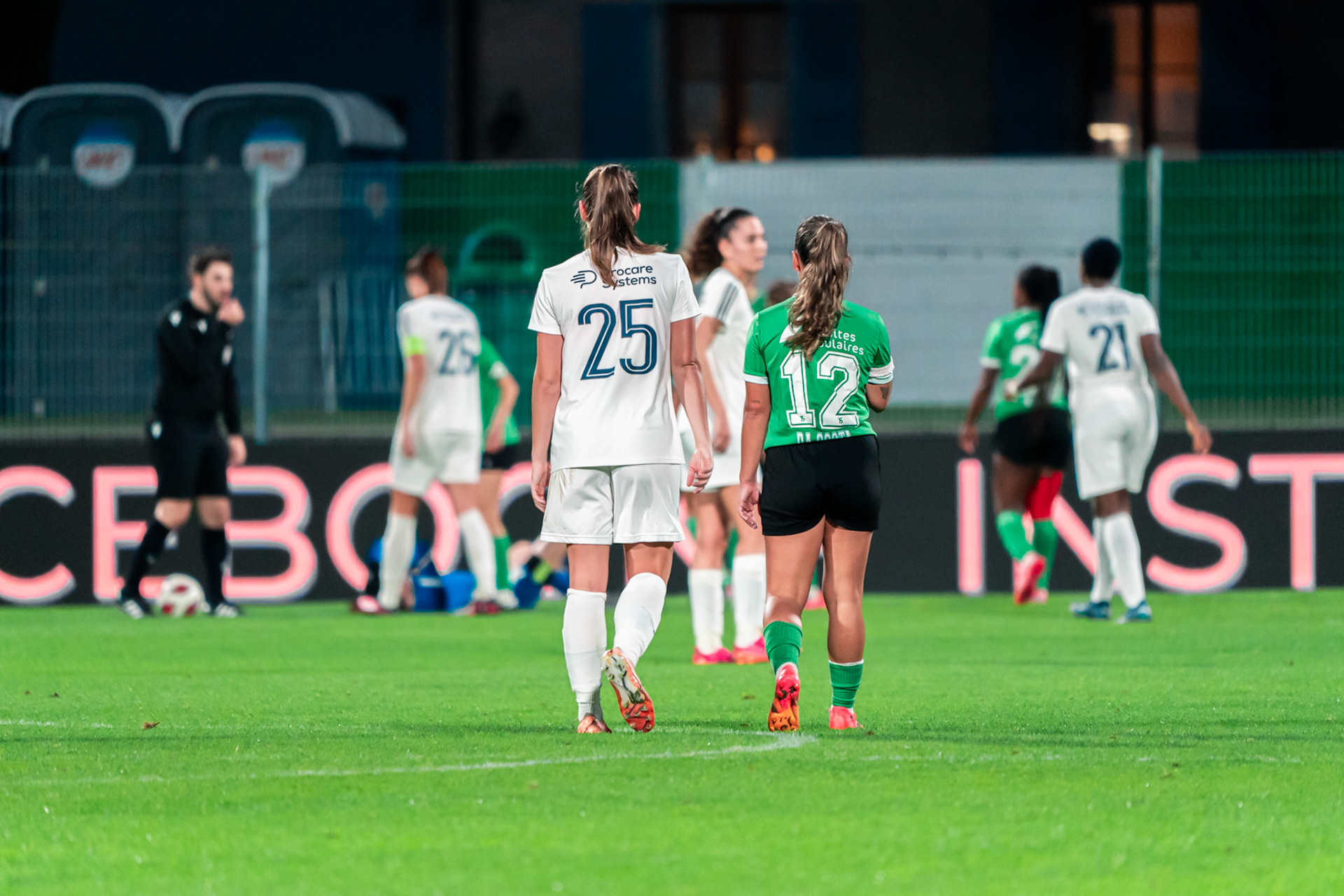 Ligue nationale B Féminine Yverdon Sport FC - Etoile Carouge FC