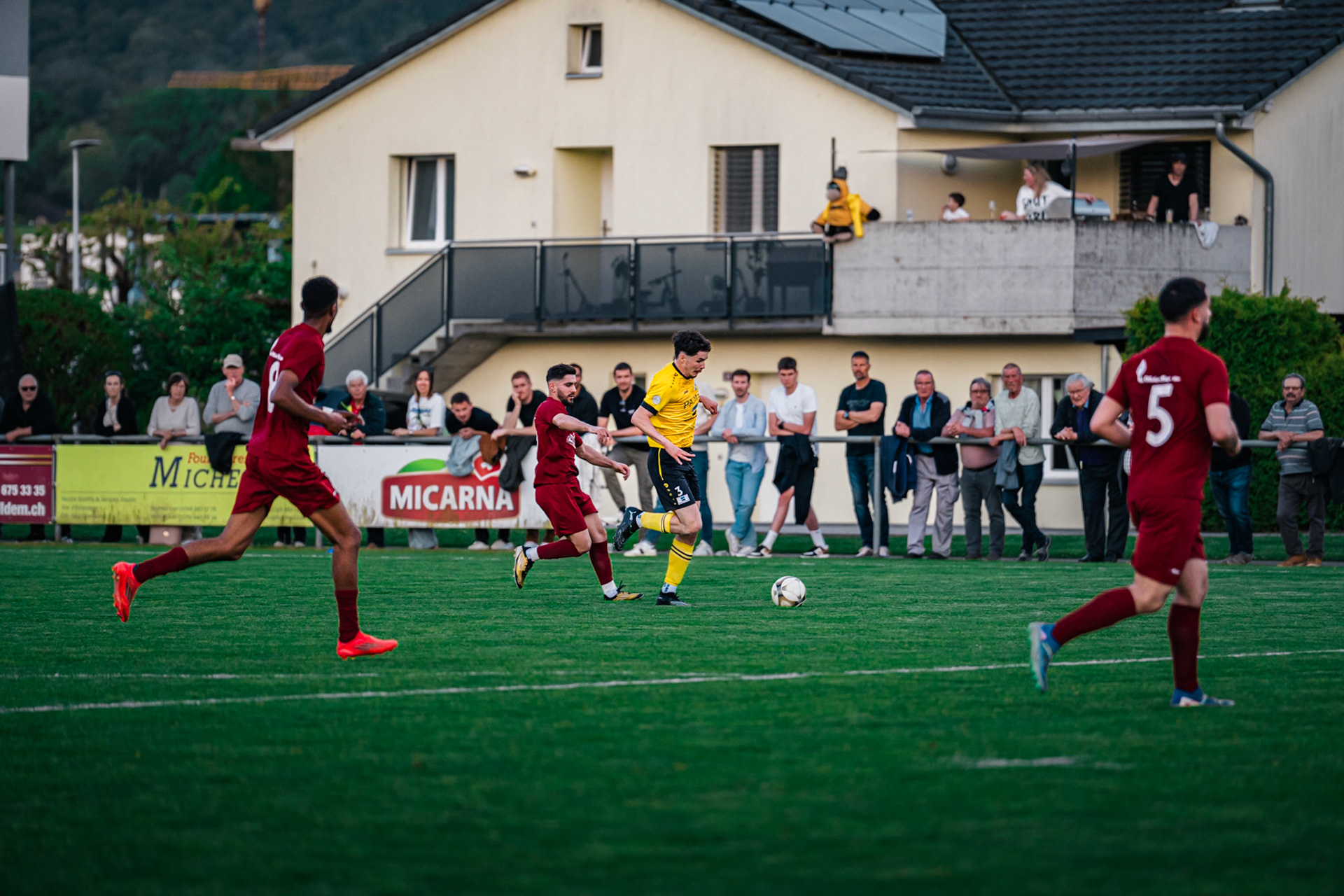 FC Domdidier et FC Cugy-Montet-Aumont-Murist I au Stade du Pâquier. (Christian António/LibsVisuals.com)