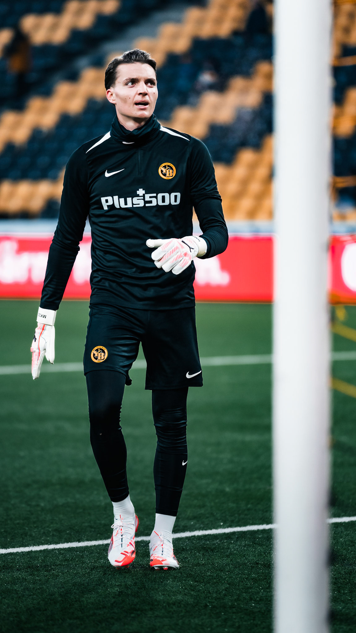 Marvin Keller, Gardien du BSC Young Boys à l’échauffement lors du match entre BSC Young Boys et FC Winterthur au Stadion Wankdorf. (Christian António/LibsVisuals.com)