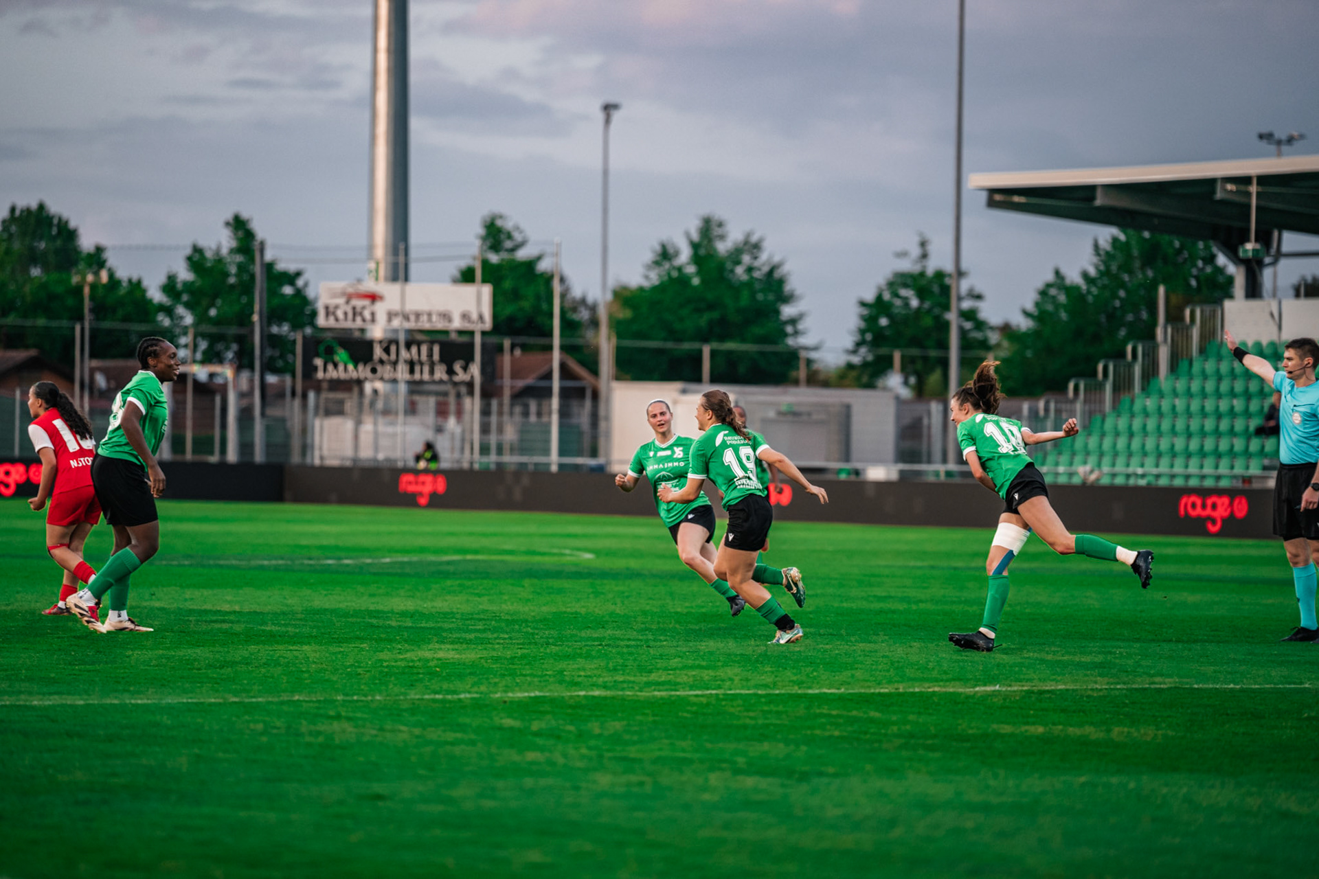 Yverdon Sport FC et FC Rapperswil-Jona au Stade Municipal. (Christian António/LibsVisuals.com)