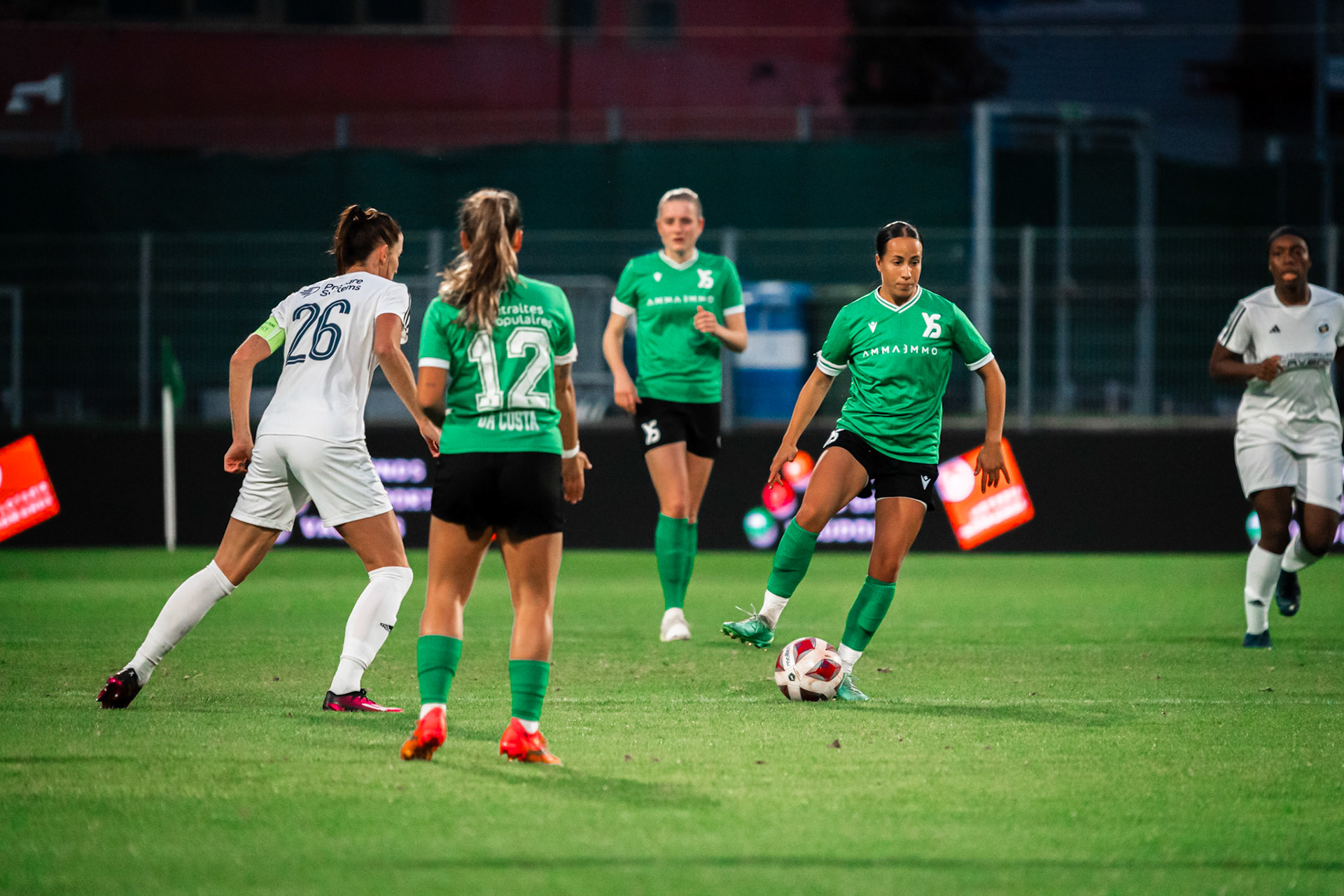 Ligue nationale B Féminine Yverdon Sport FC - Etoile Carouge FC