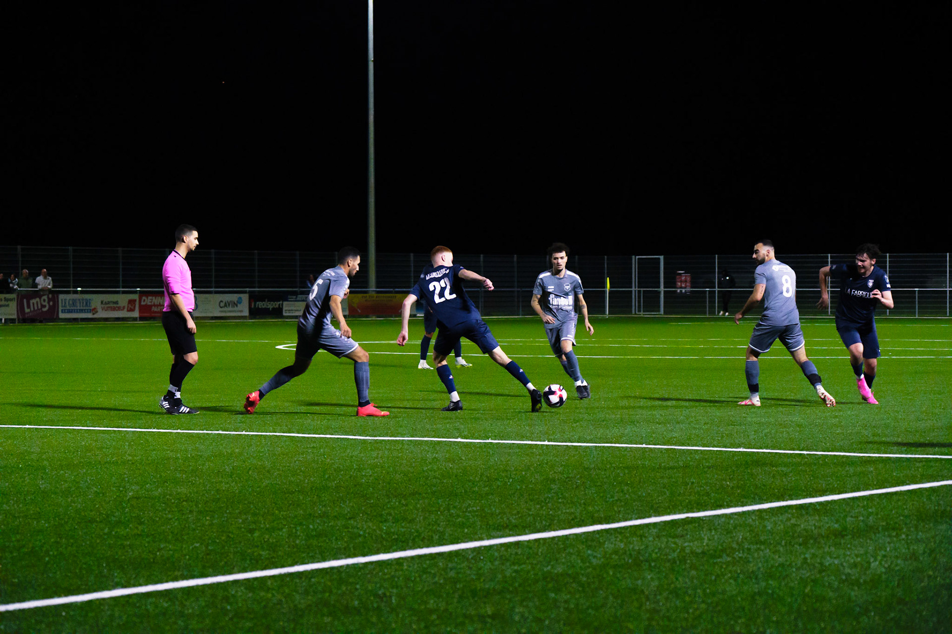 Match 2ème Ligue FC Champagne - FC Grandson-Tuileries au Terrain de Sport de Derrière-Ville à Champagne