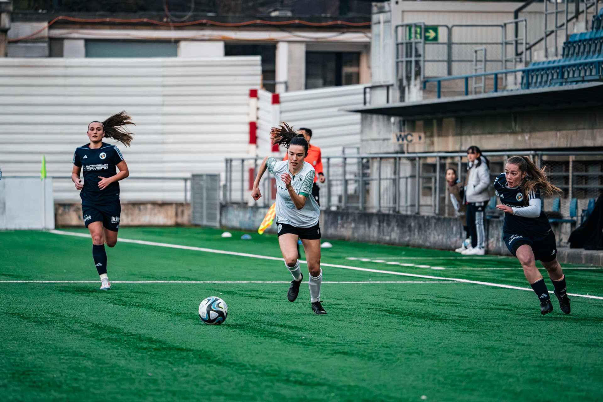 Etoile Carouge FC et Yverdon Sport FC au  Stade de la Fontenette (Christian António/LibsVisuals.com)