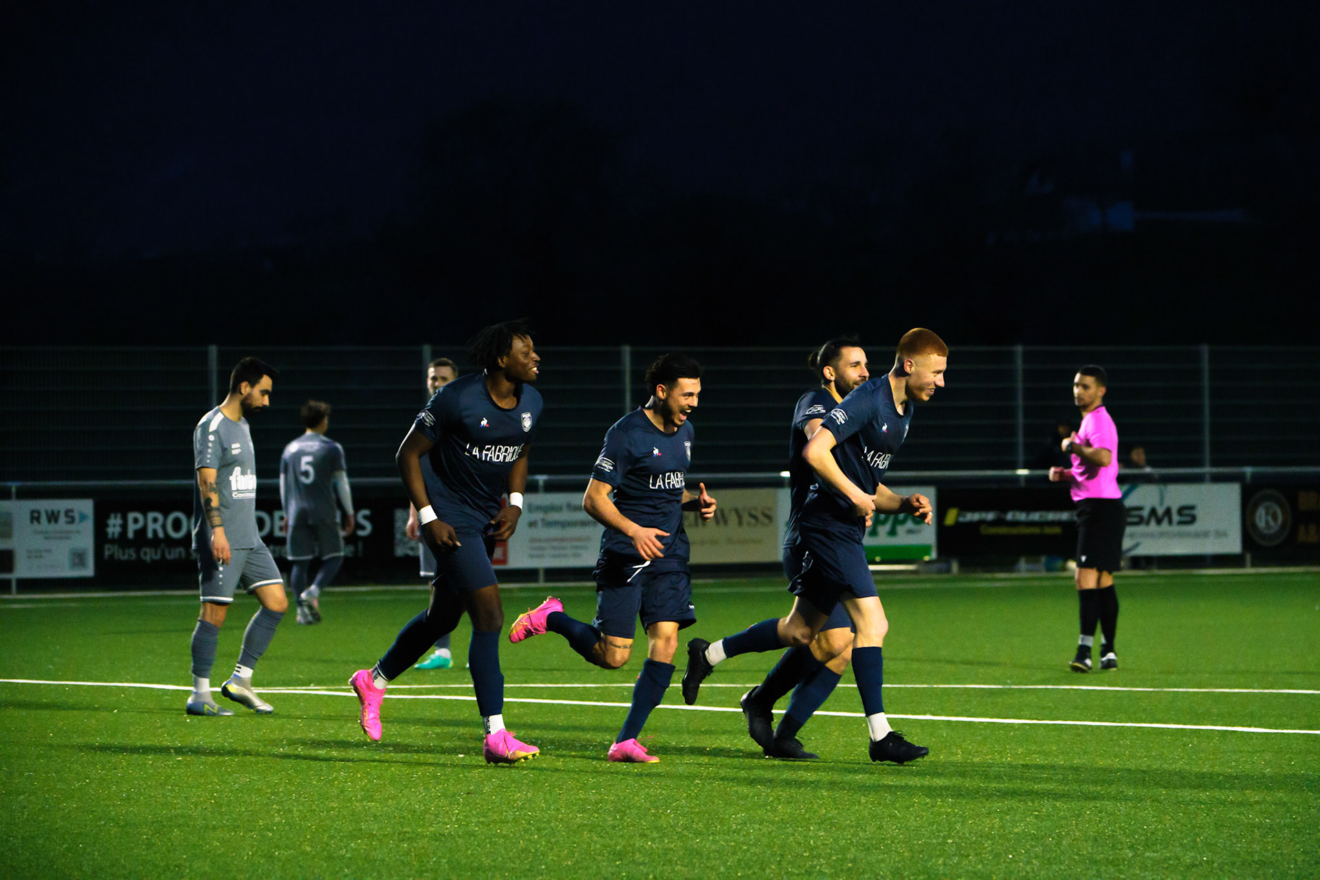 Match 2ème Ligue FC Champagne - FC Grandson-Tuileries au Terrain de Sport de Derrière-Ville à Champagne