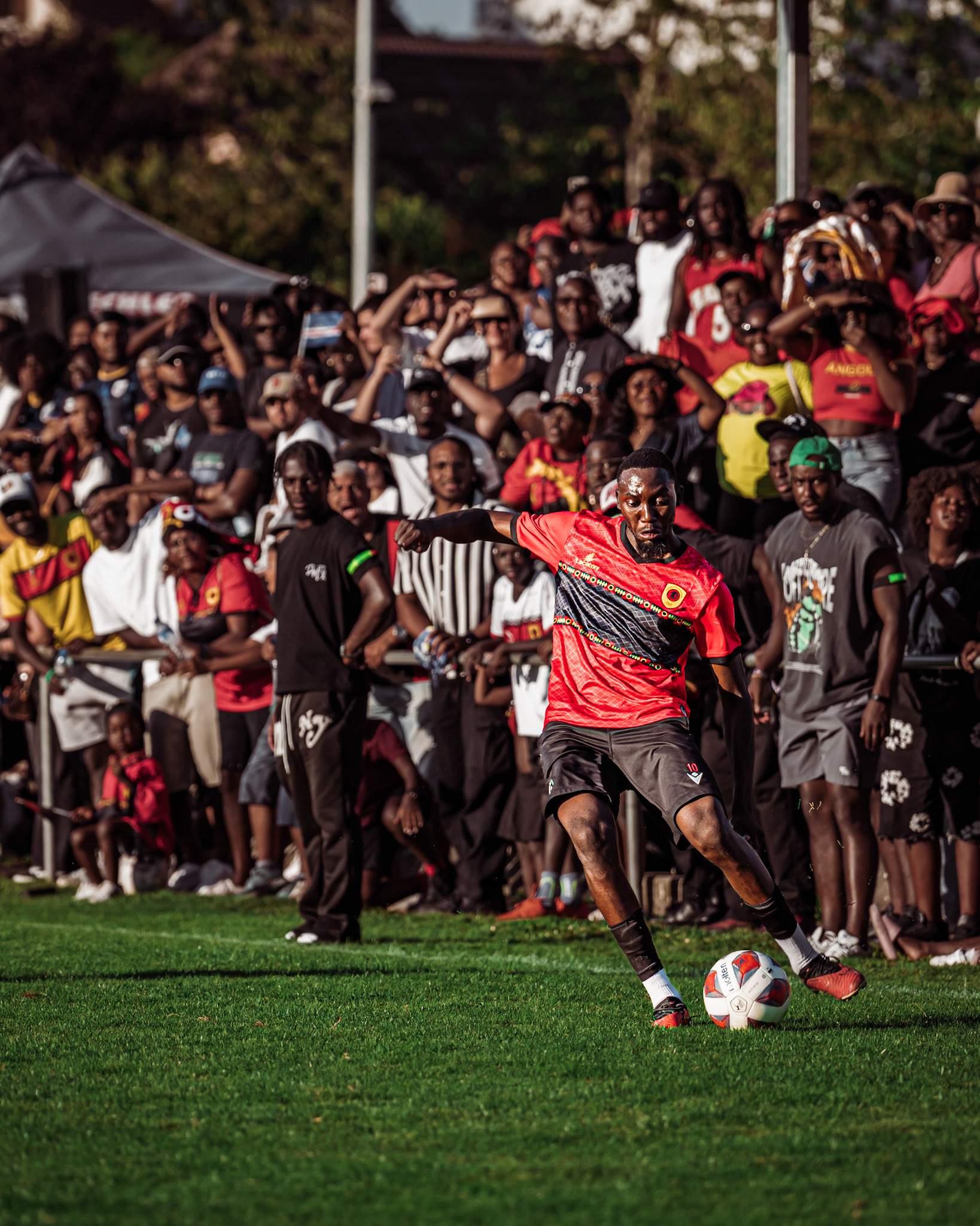 Match amical opposant l’Angola et le Cap-Vert (CanFribourg) au Terrain Communal de Corminboeuf. (Christian António/LibsVisuals.com)