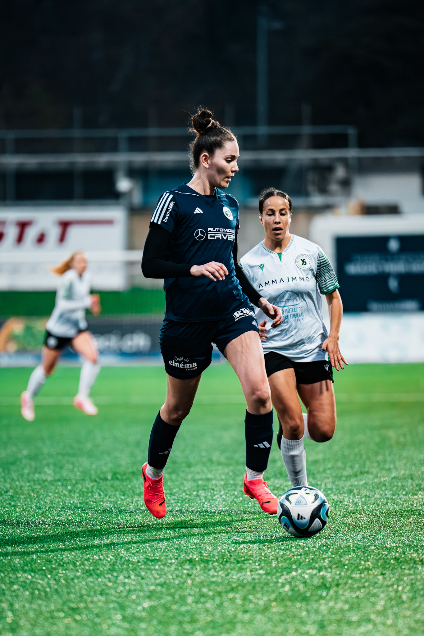 Etoile Carouge FC et Yverdon Sport FC au  Stade de la Fontenette (Christian António/LibsVisuals.com)
