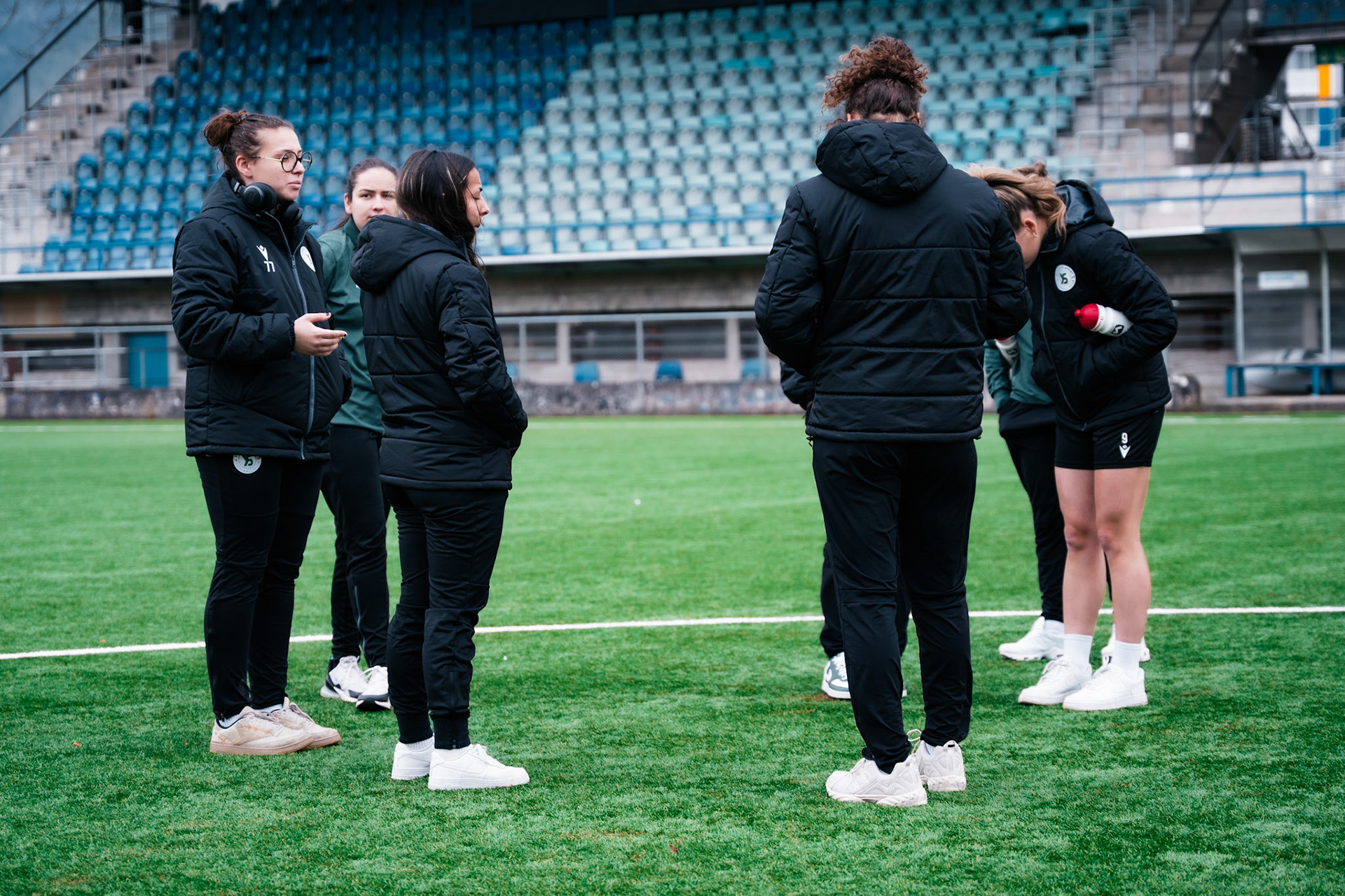 Etoile Carouge FC et Yverdon Sport FC au  Stade de la Fontenette (Christian António/LibsVisuals.com)