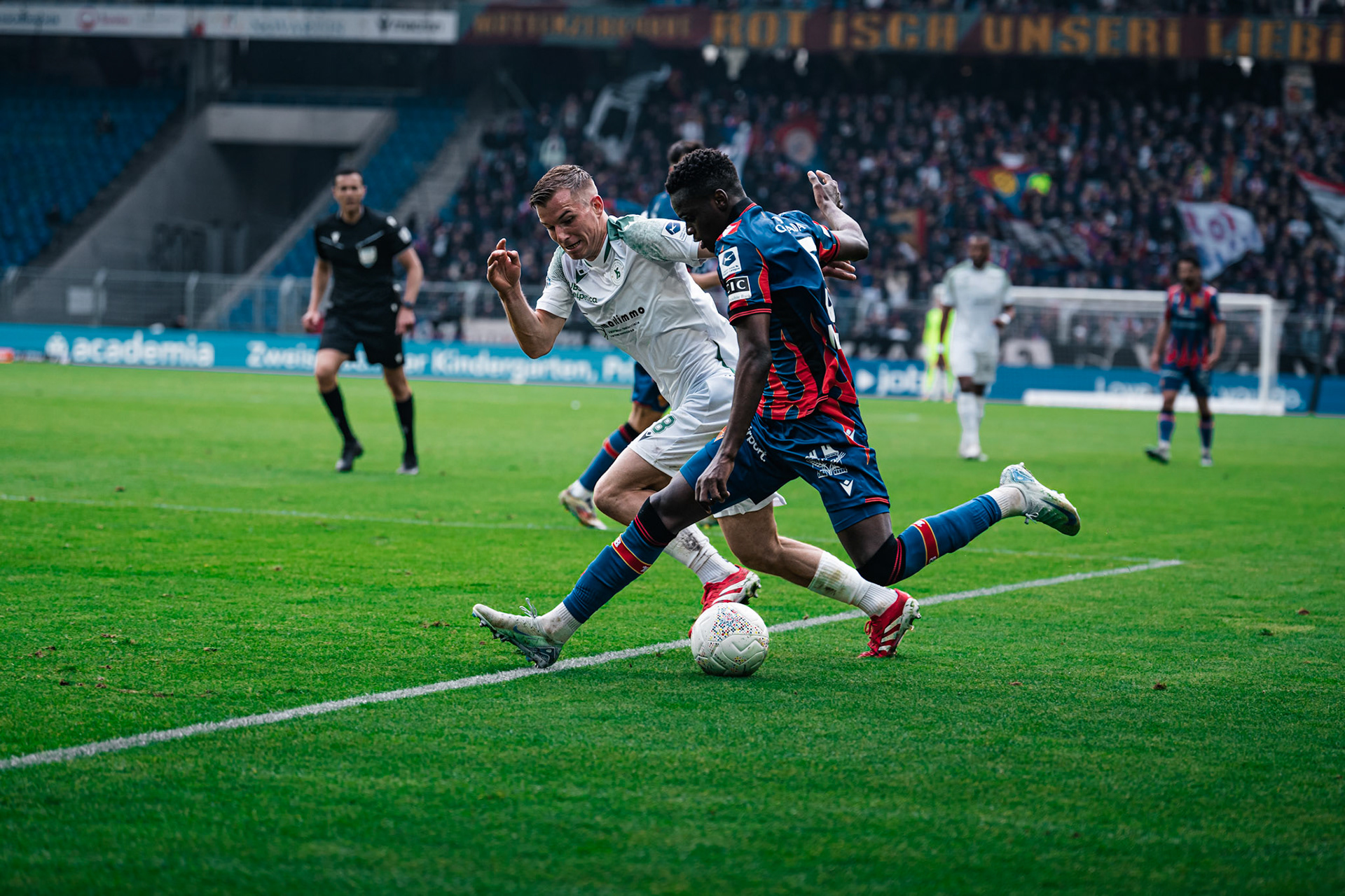 FC Basel 1893 et Yverdon Sport FC au St. Jakob-Park. (Christian António/LibsVisuals.com)